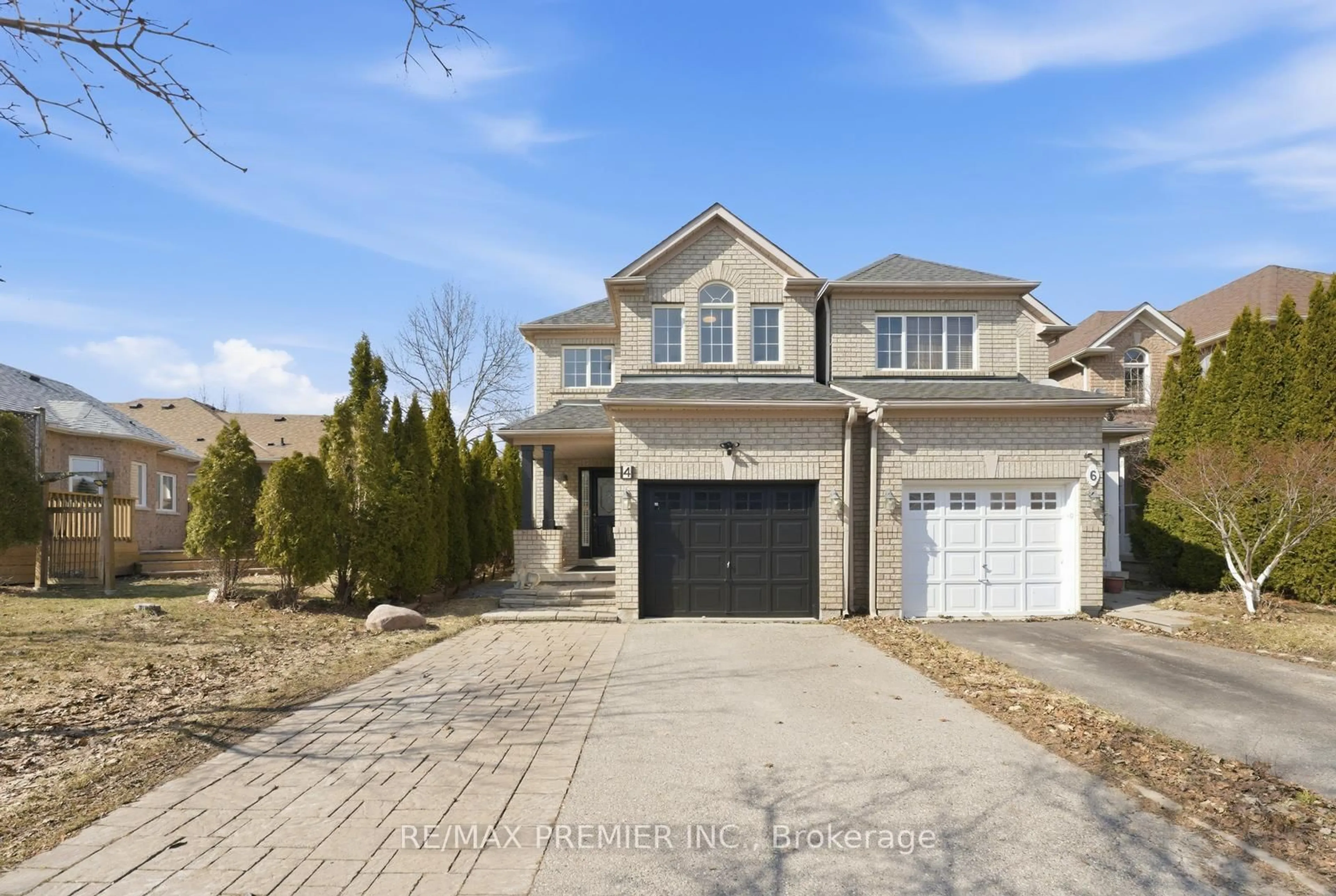 Home with brick exterior material, street for 4 Hacienda Dr, Richmond Hill Ontario L4E 3X1
