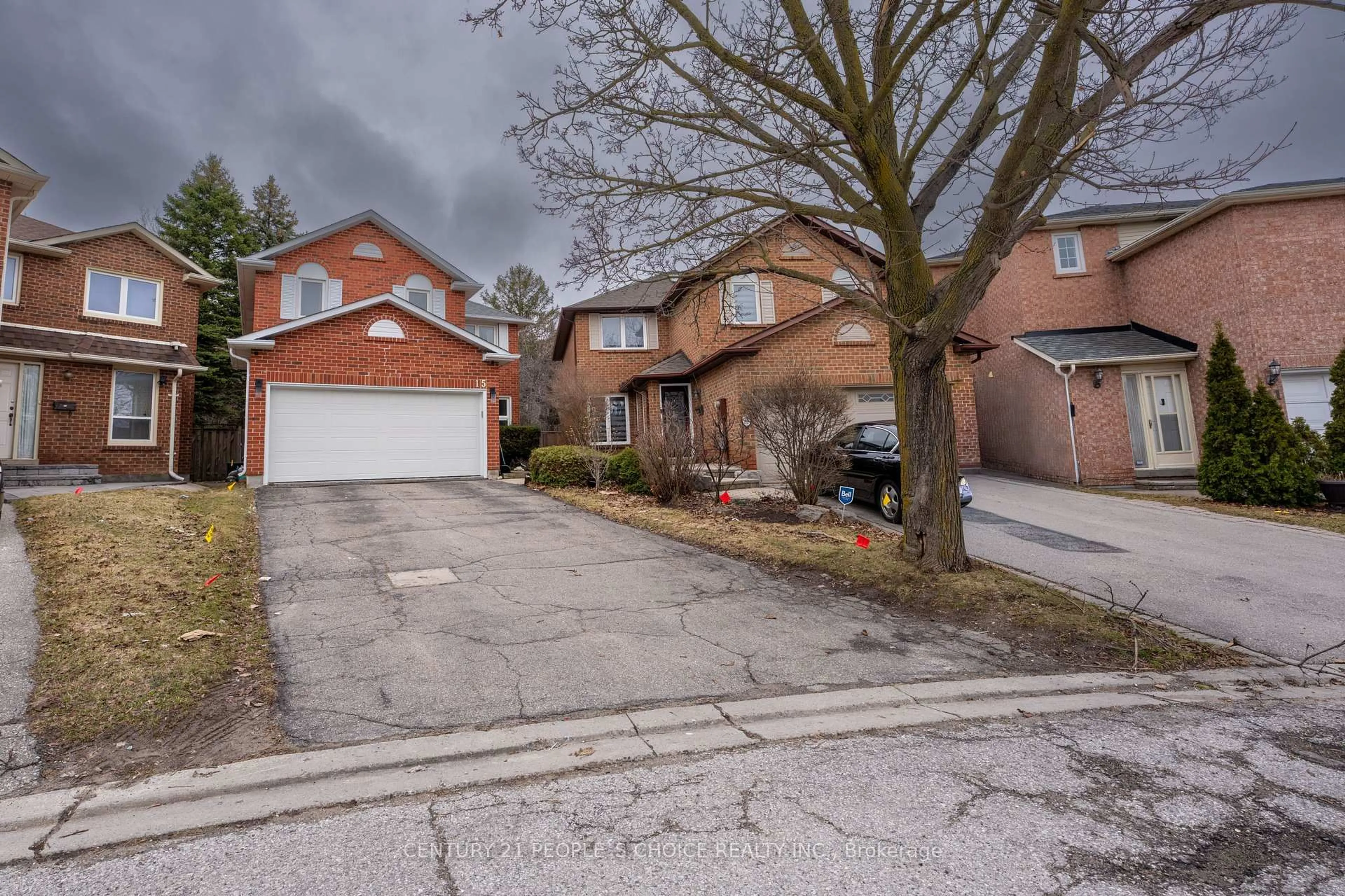 Unknown for 15 Kilbarry Crt, Richmond Hill Ontario L4C 6M8