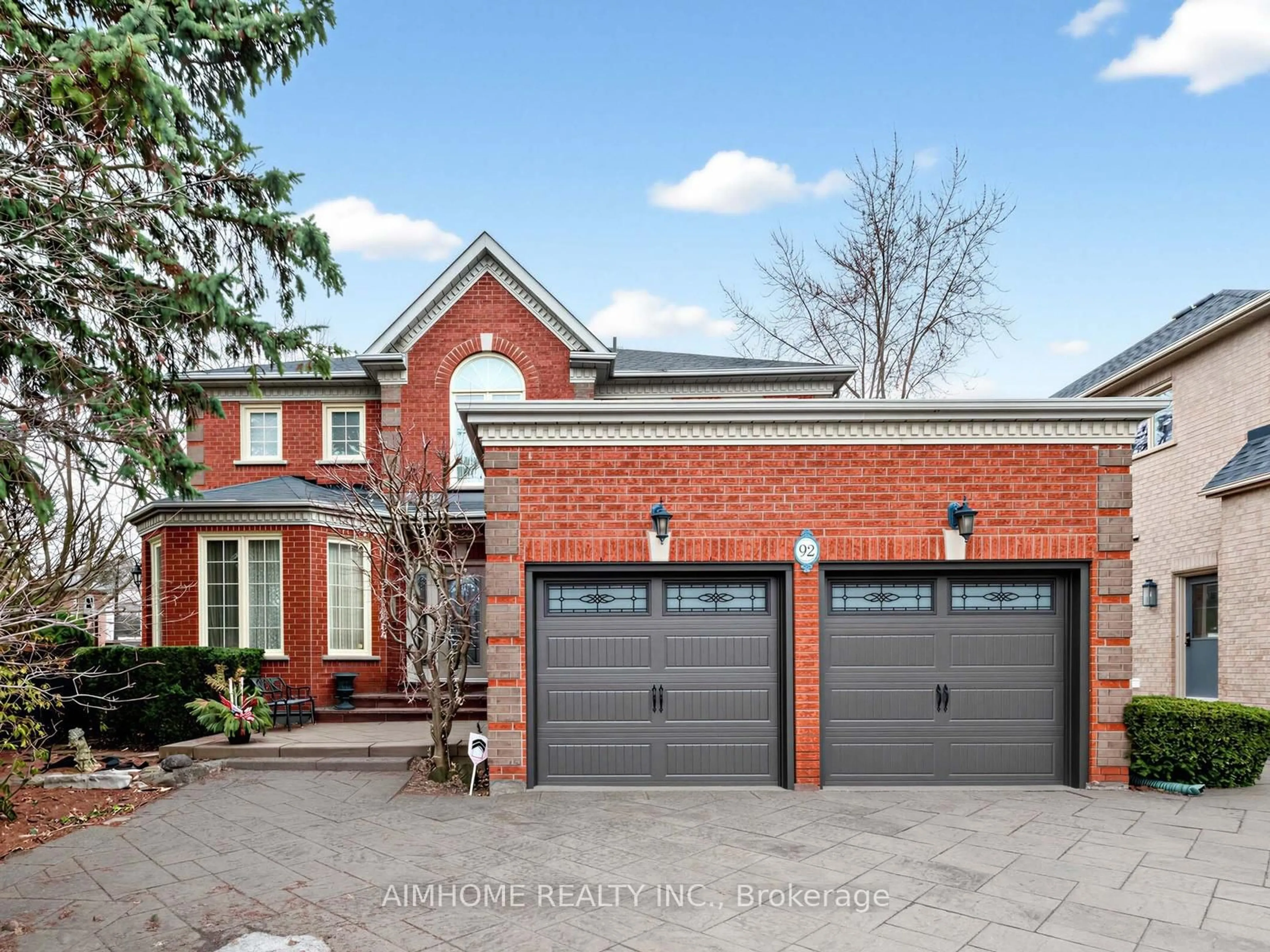Home with brick exterior material, street for 92 Braeside Sq, Markham Ontario L3R 0A5