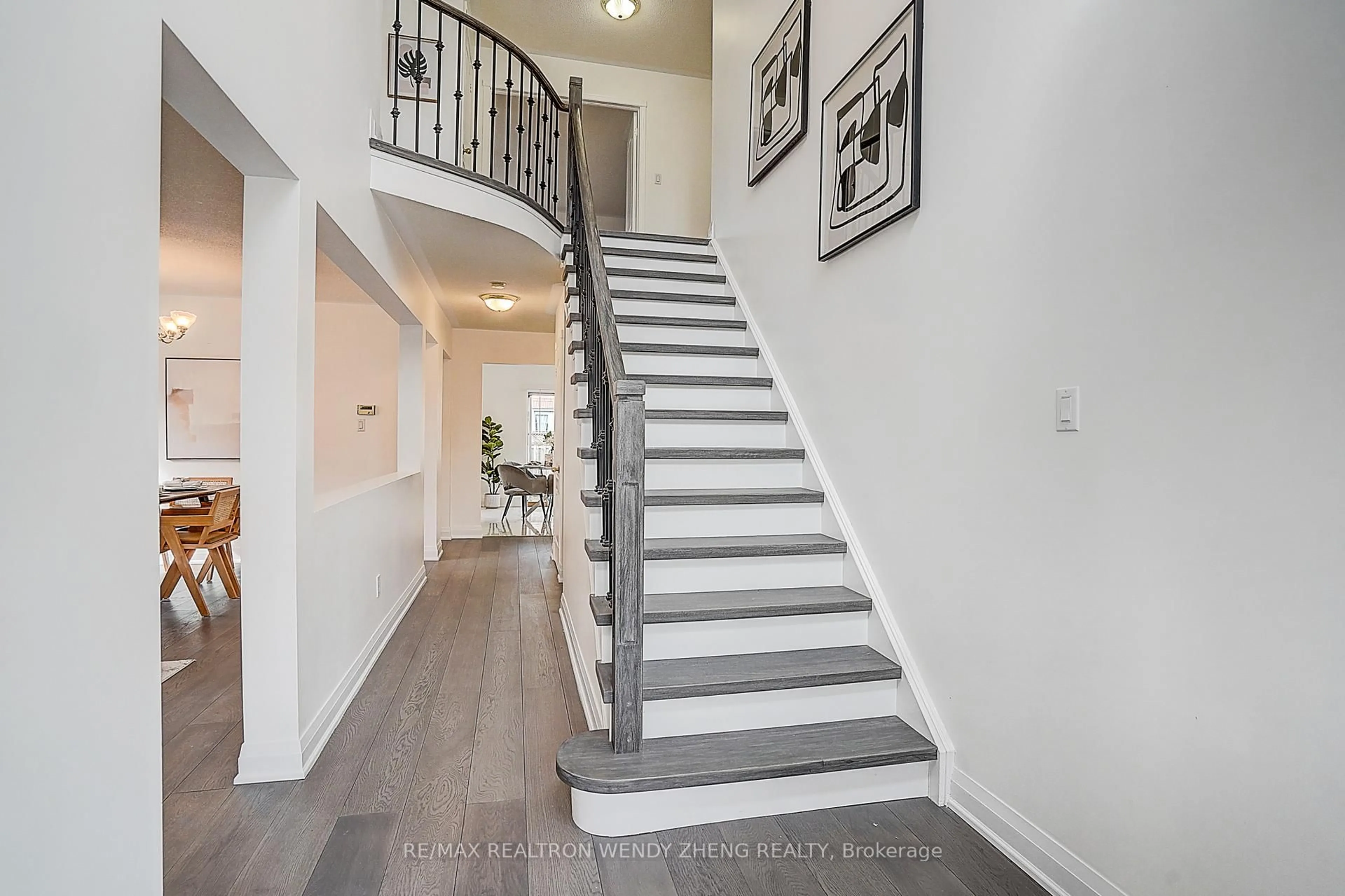 Unknown for 145 Glasgow Cres, Georgina Ontario L4P 4B1