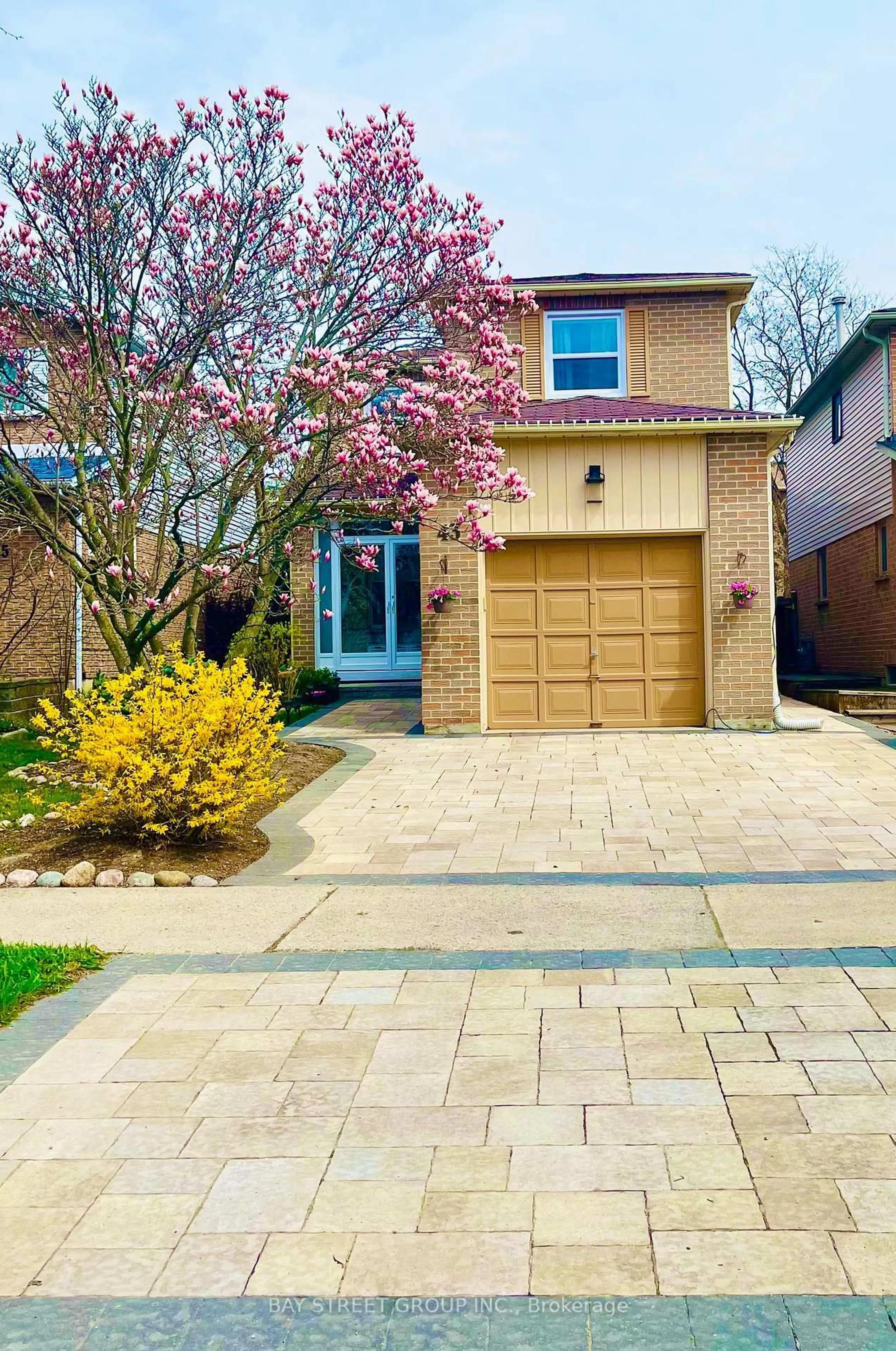 Home with brick exterior material, street for 43 Bluesky Cres, Richmond Hill Ontario L4C 8J2
