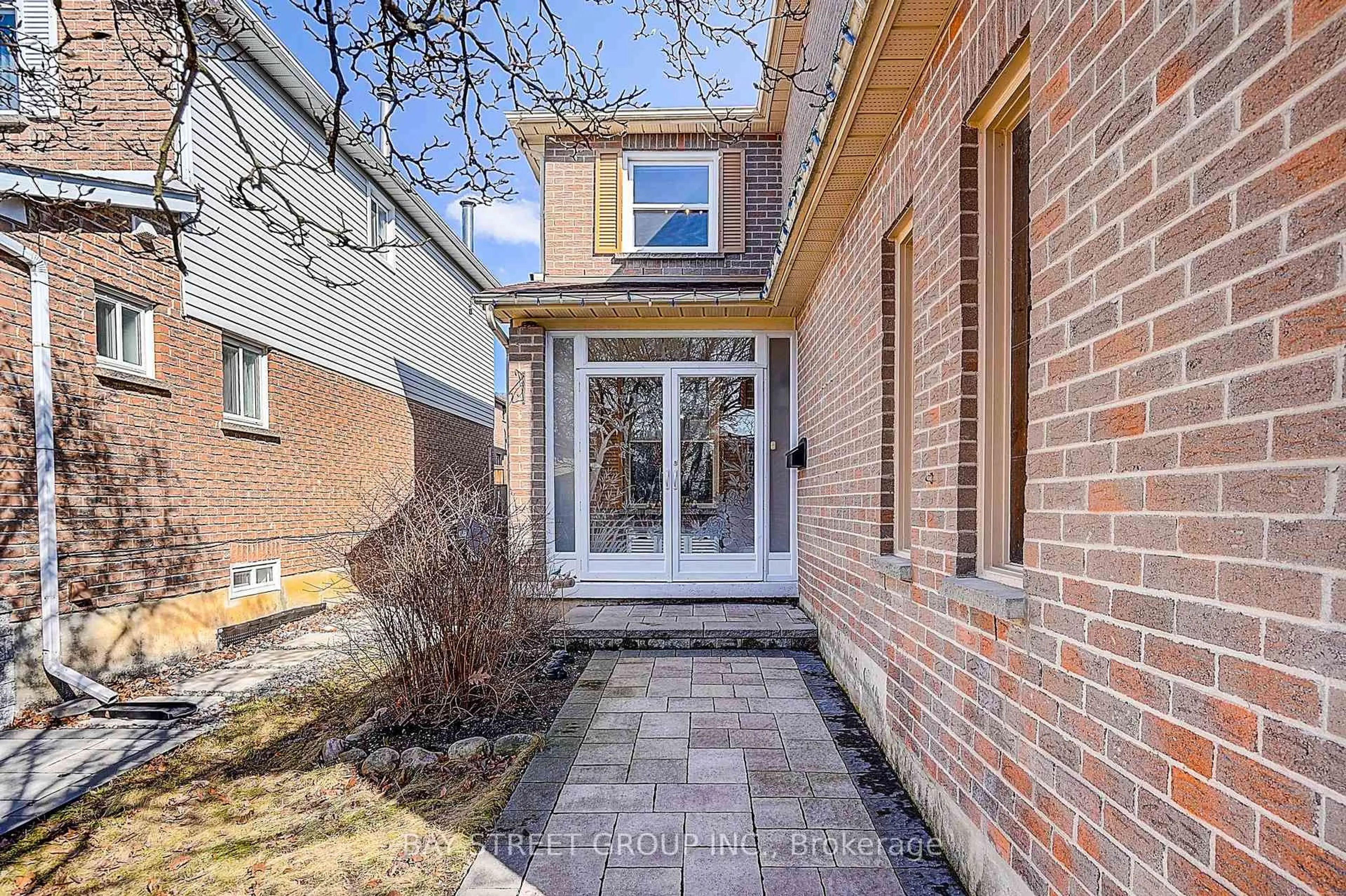 Home with brick exterior material, street for 43 Bluesky Cres, Richmond Hill Ontario L4C 8J2