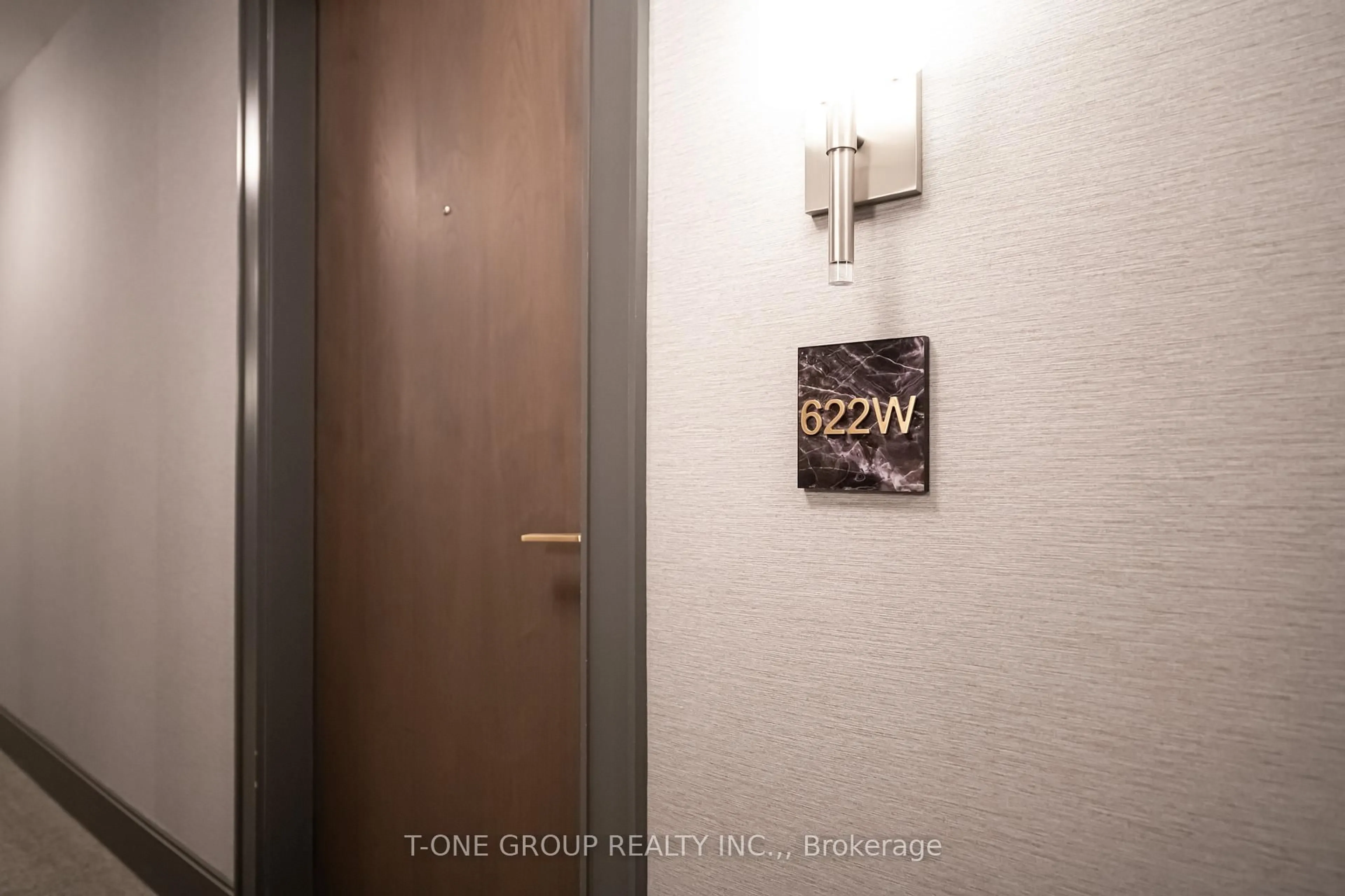 Indoor entryway for 268 Buchanan Dr #622w, Markham Ontario L3R 8G9