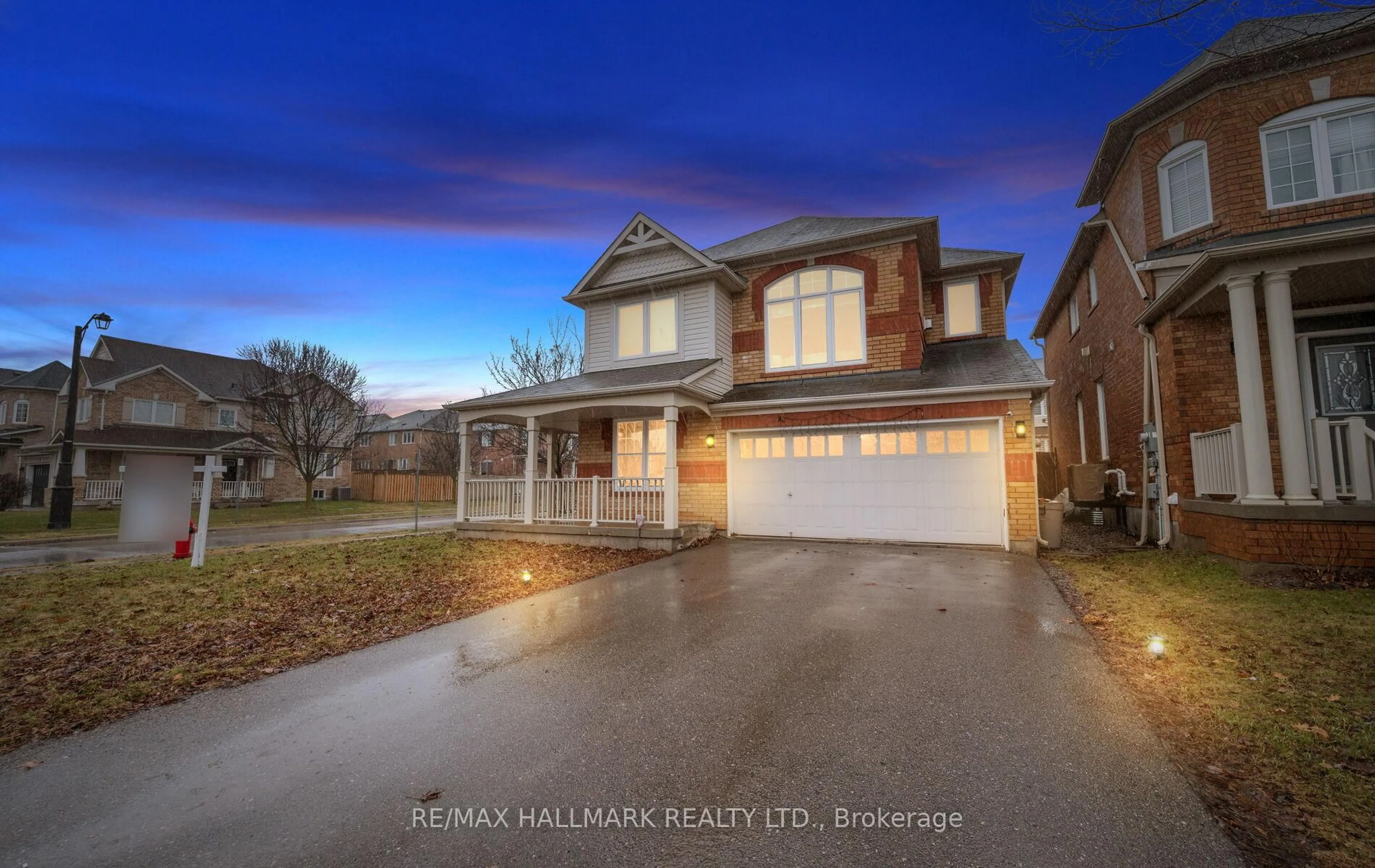 Unknown for 301 Carlissa Run, Newmarket Ontario L3X 3G9
