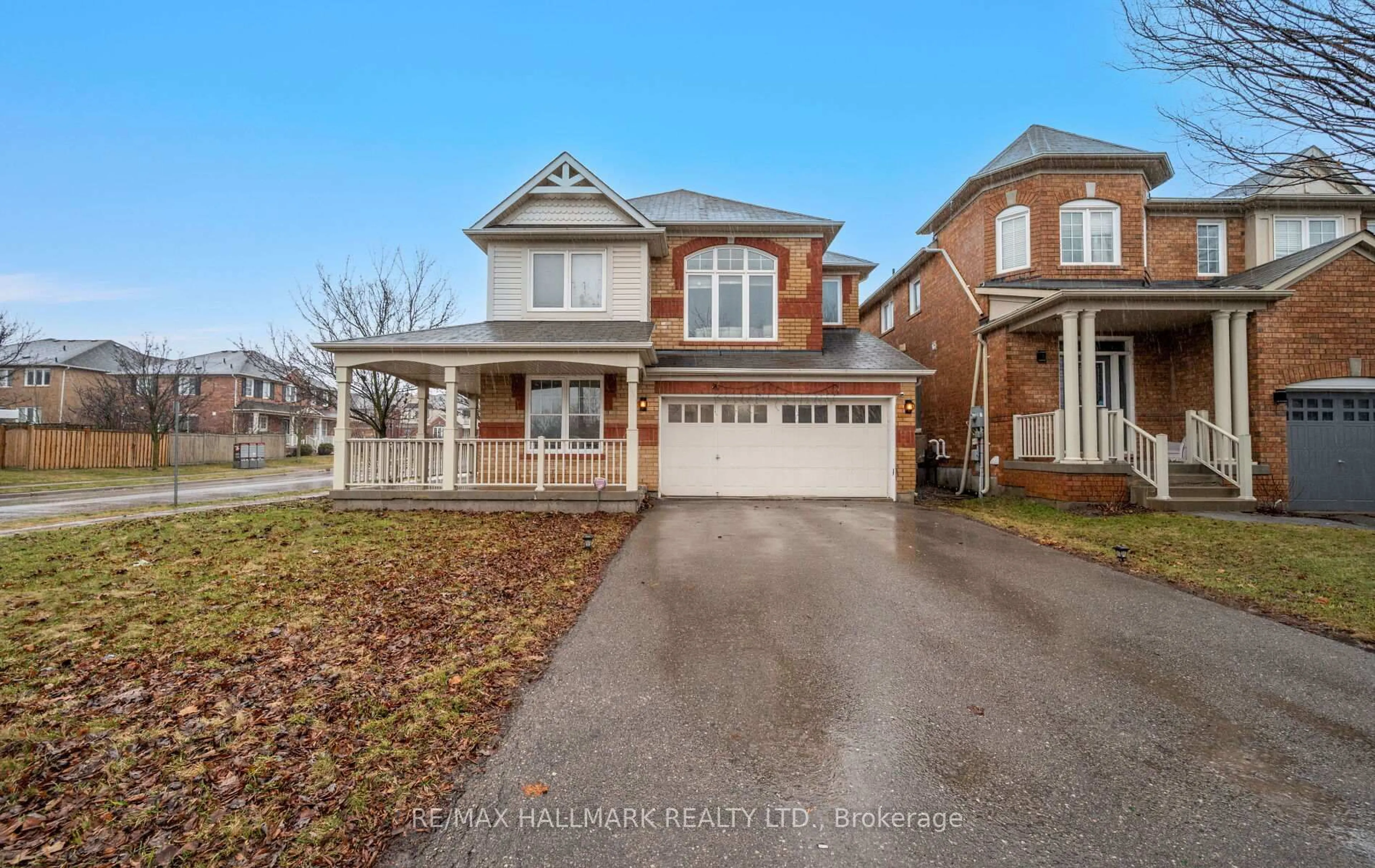 Home with brick exterior material, street for 301 Carlissa Run, Newmarket Ontario L3X 3G9