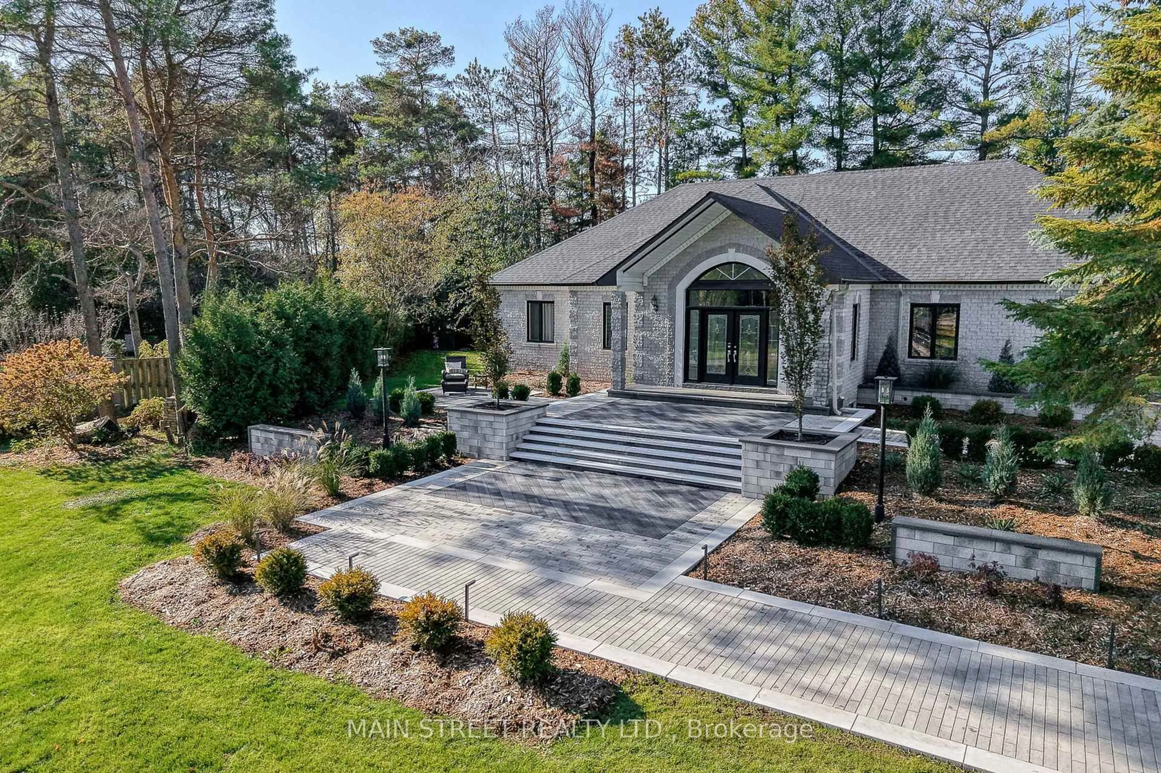 Home with brick exterior material, unknown for 2 Gooseberry Lane, Uxbridge Ontario L9P 1X2