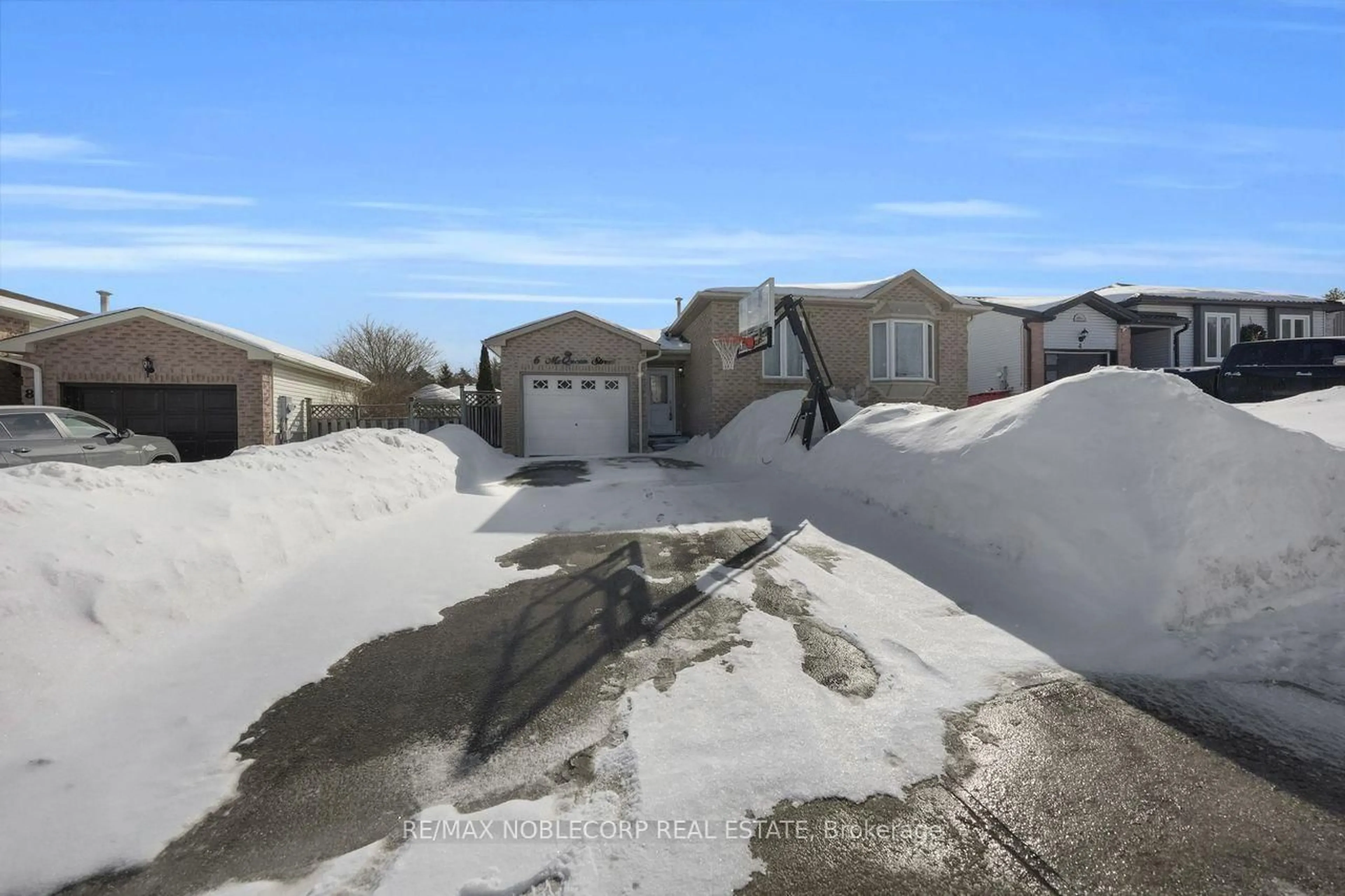 A pic from outside/outdoor area/front of a property/back of a property/a pic from drone, street for 6 McQueen St, Essa Ontario L0M 1B0