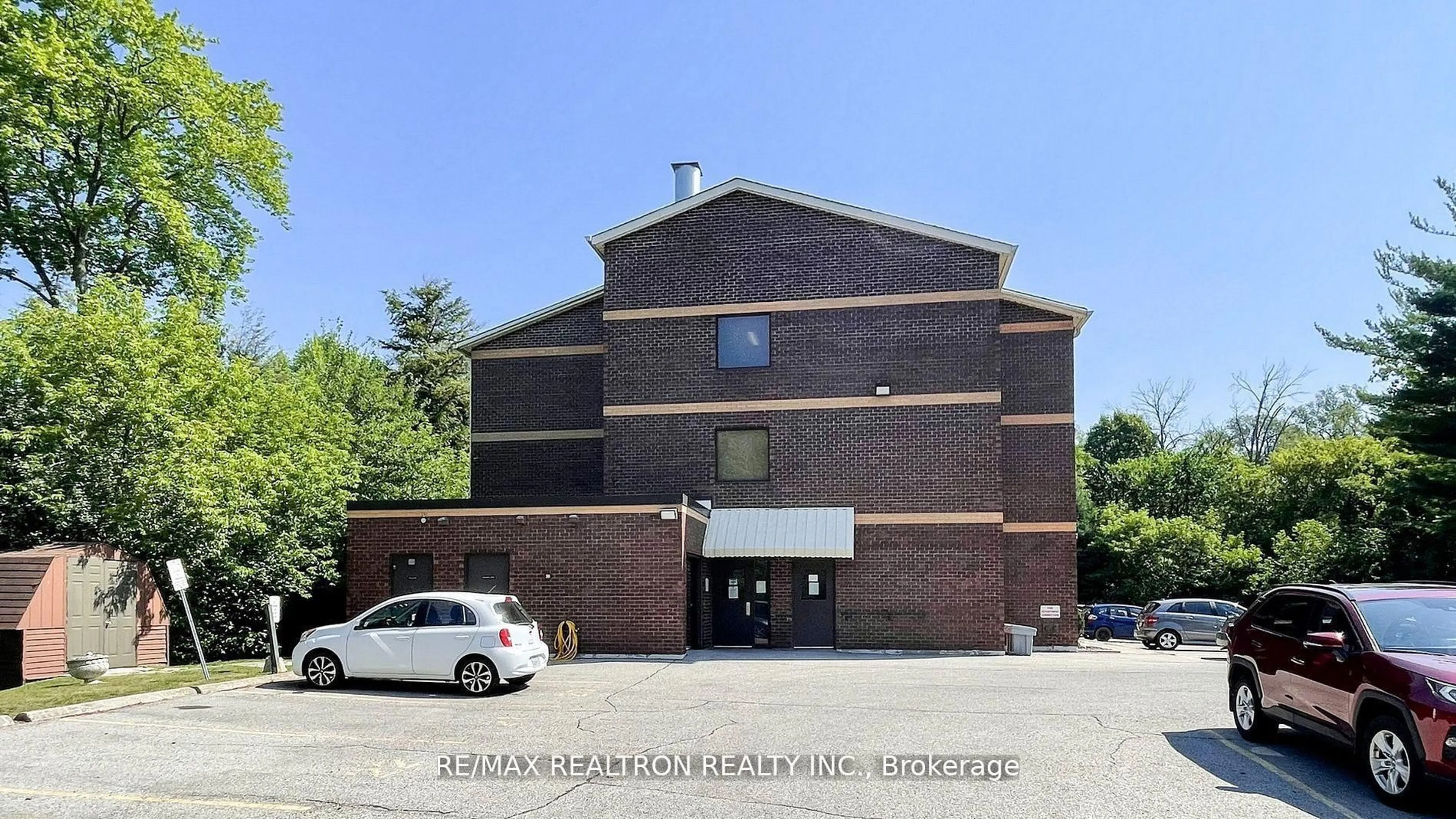 Unknown for 166 Olive St #210, East Gwillimbury Ontario L9N 1M9