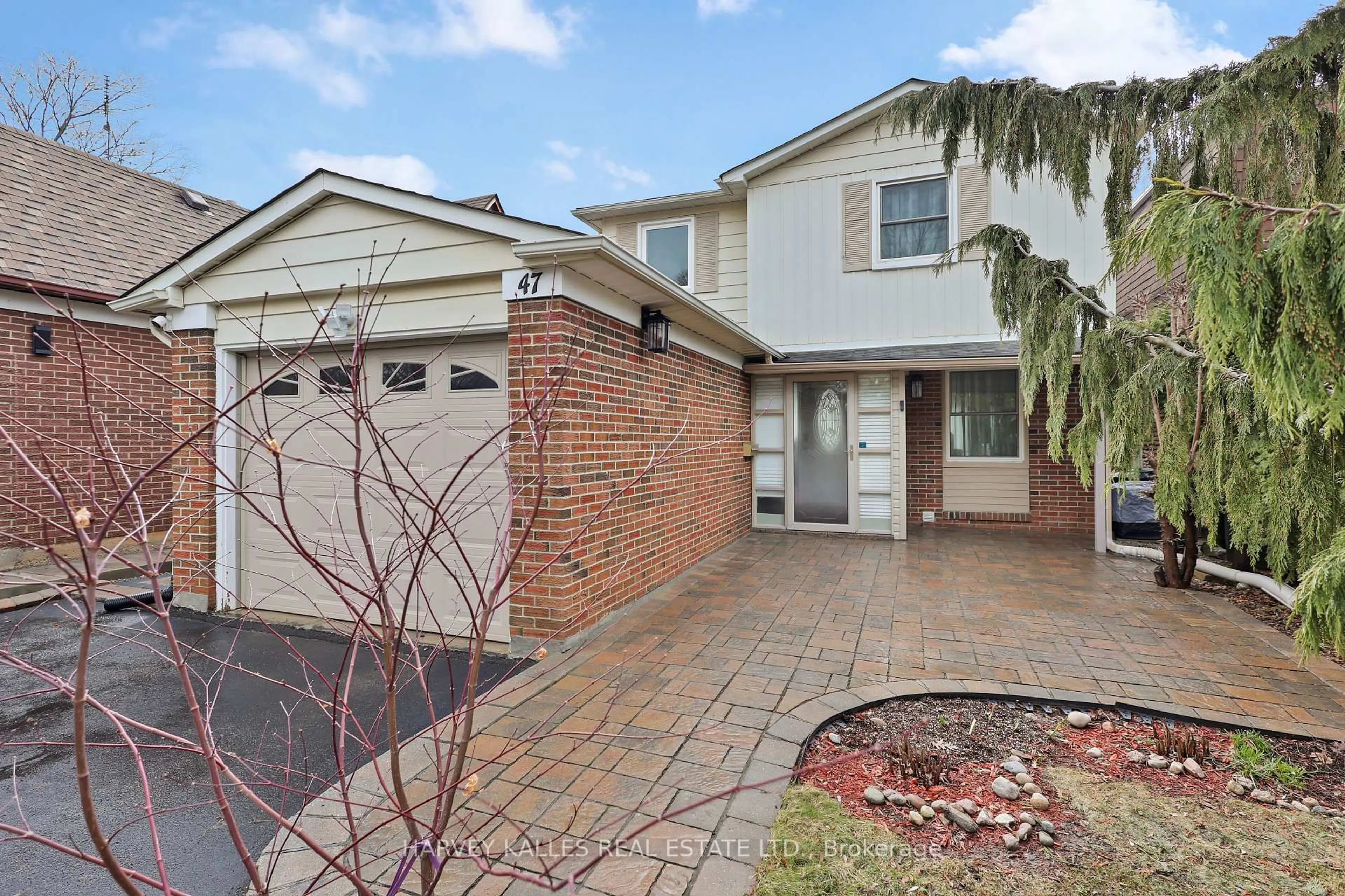 Home with brick exterior material, street for 47 Aberfeldy Cres, Markham Ontario L3T 4C1