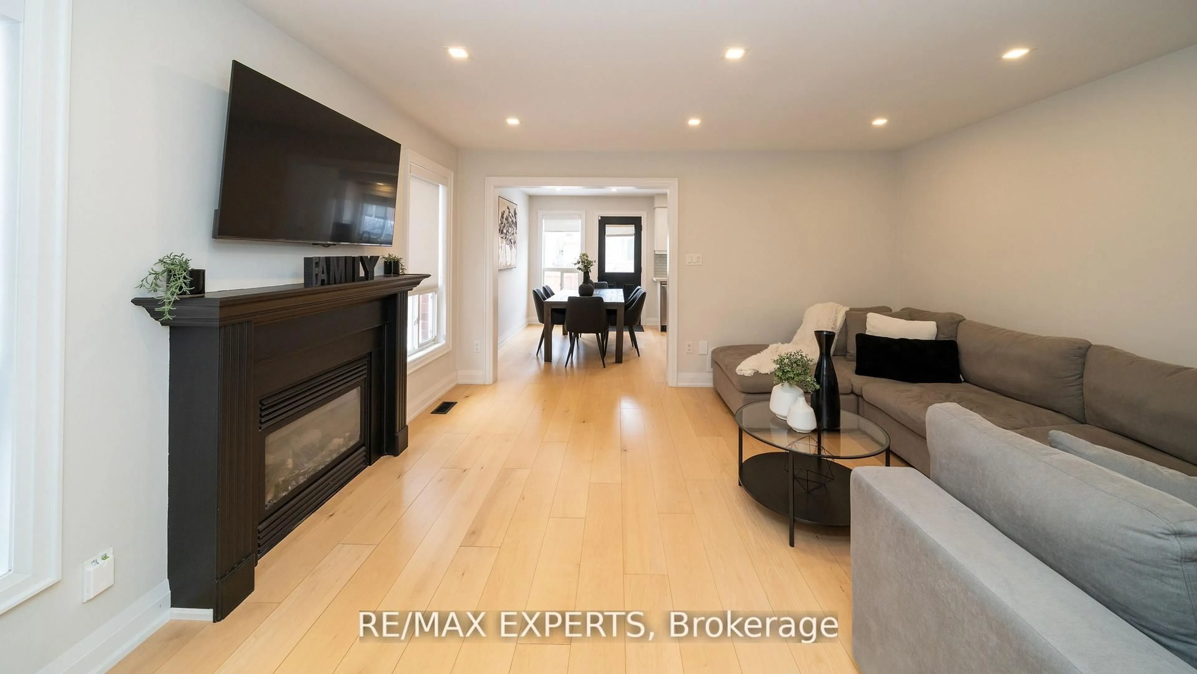 Unknown for 111 Argento Cres, Vaughan Ontario L4H 0B6