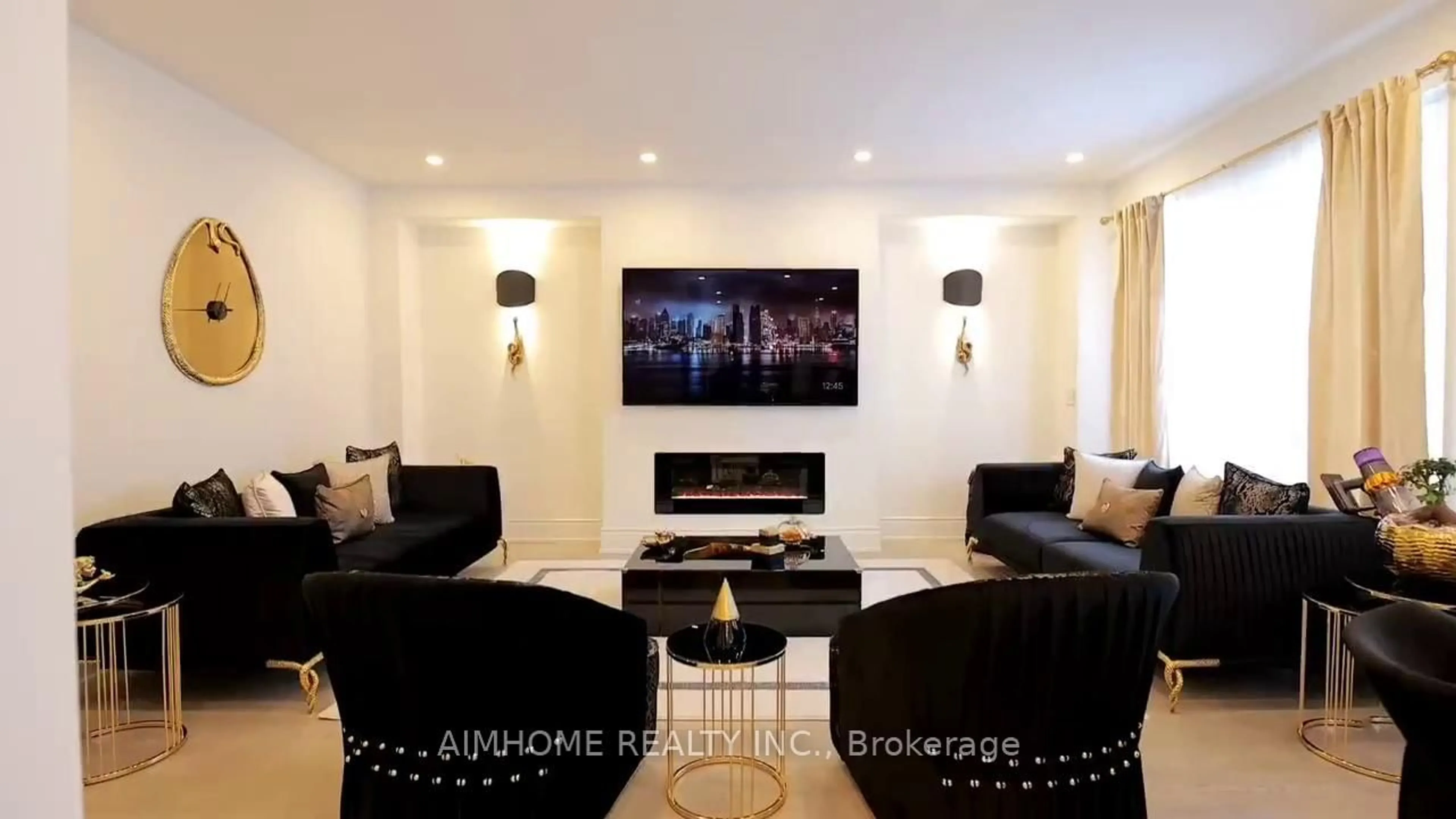 Home theater for 47 O'hara Cres, Richmond Hill Ontario L4E 4L3