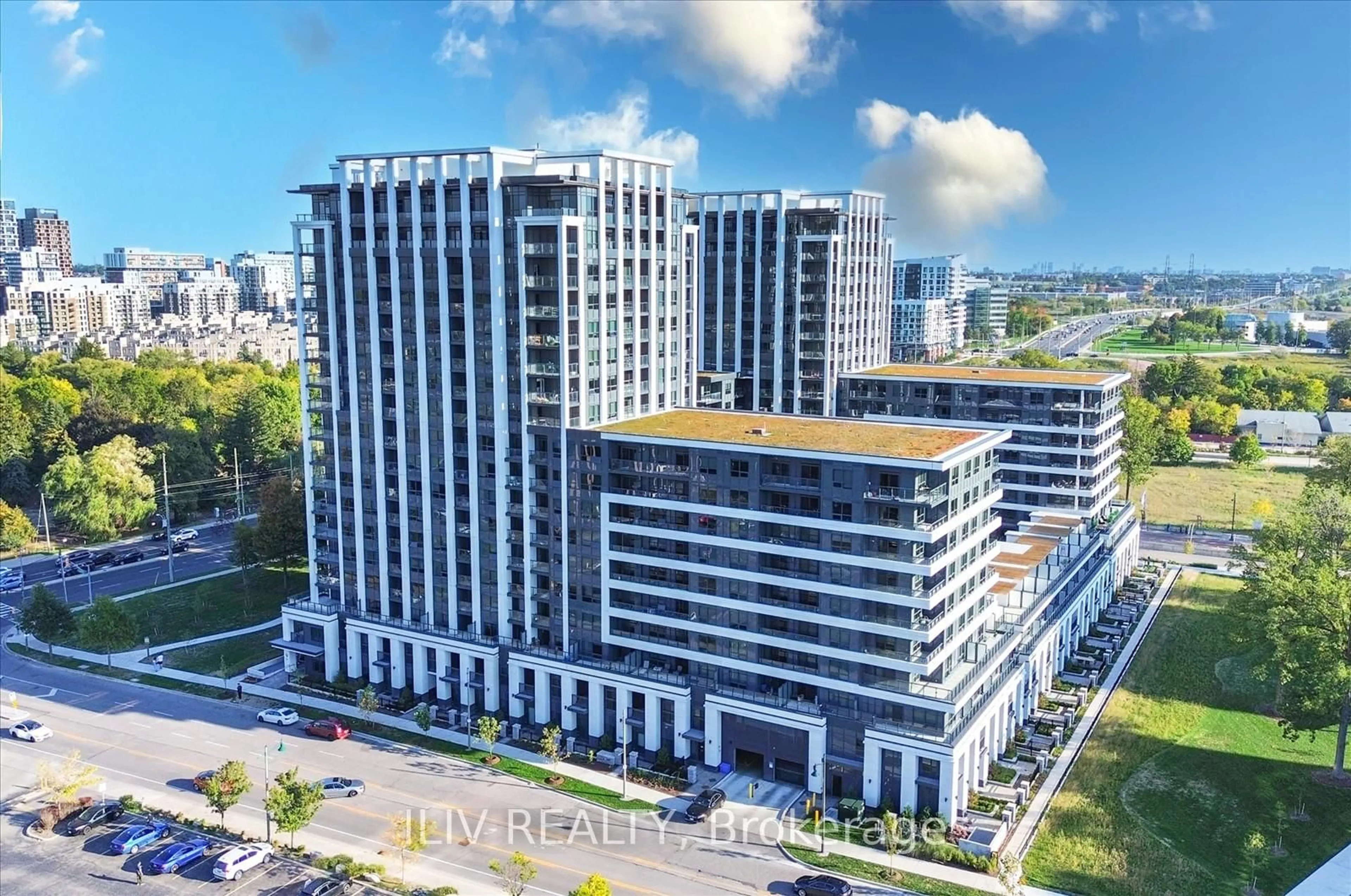 A pic from outside/outdoor area/front of a property/back of a property/a pic from drone, building for 8 Cedarland Dr #1125, Markham Ontario L6G 0H4