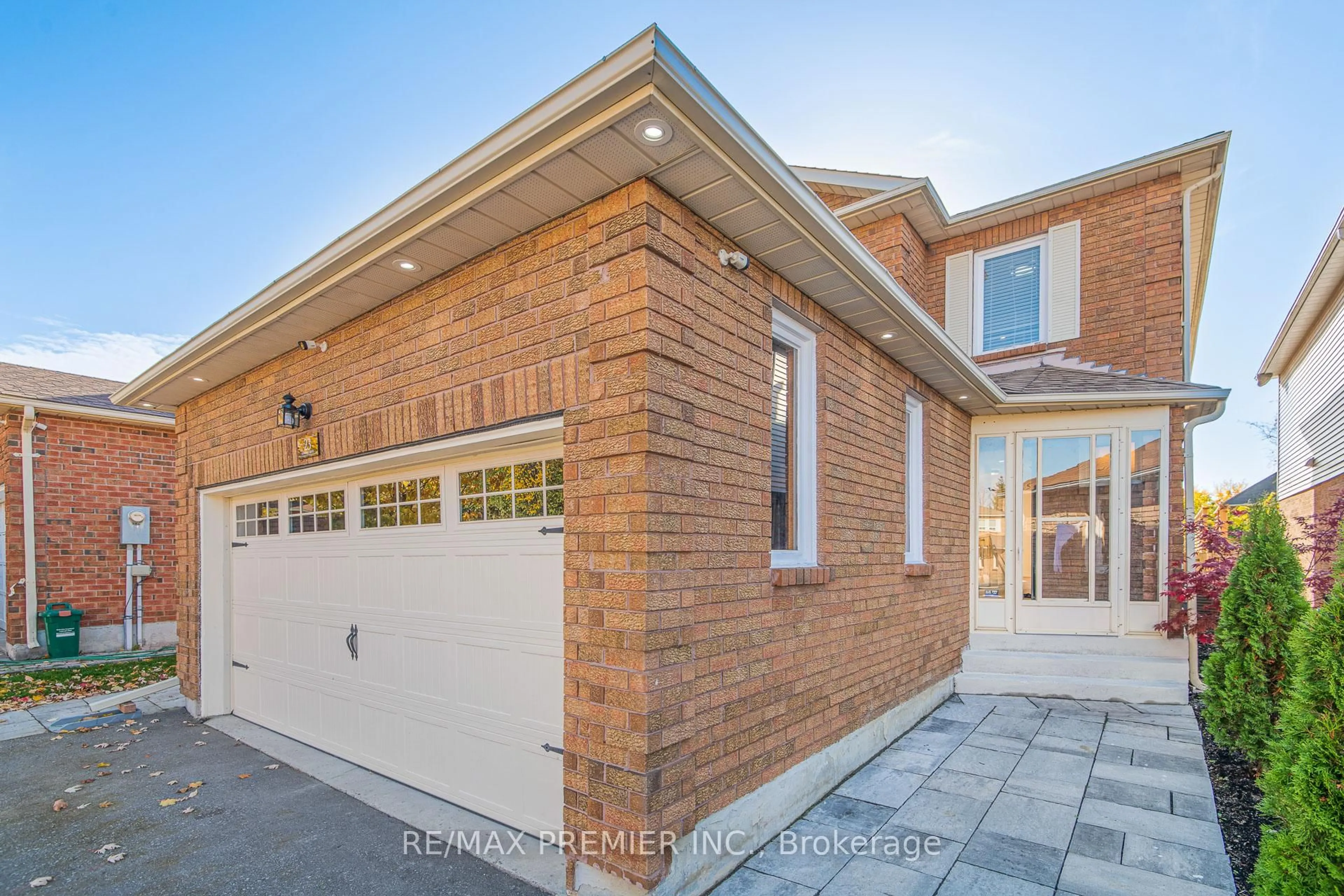 Home with brick exterior material, street for 23 Sunbird Blvd, Georgina Ontario L4P 3R9