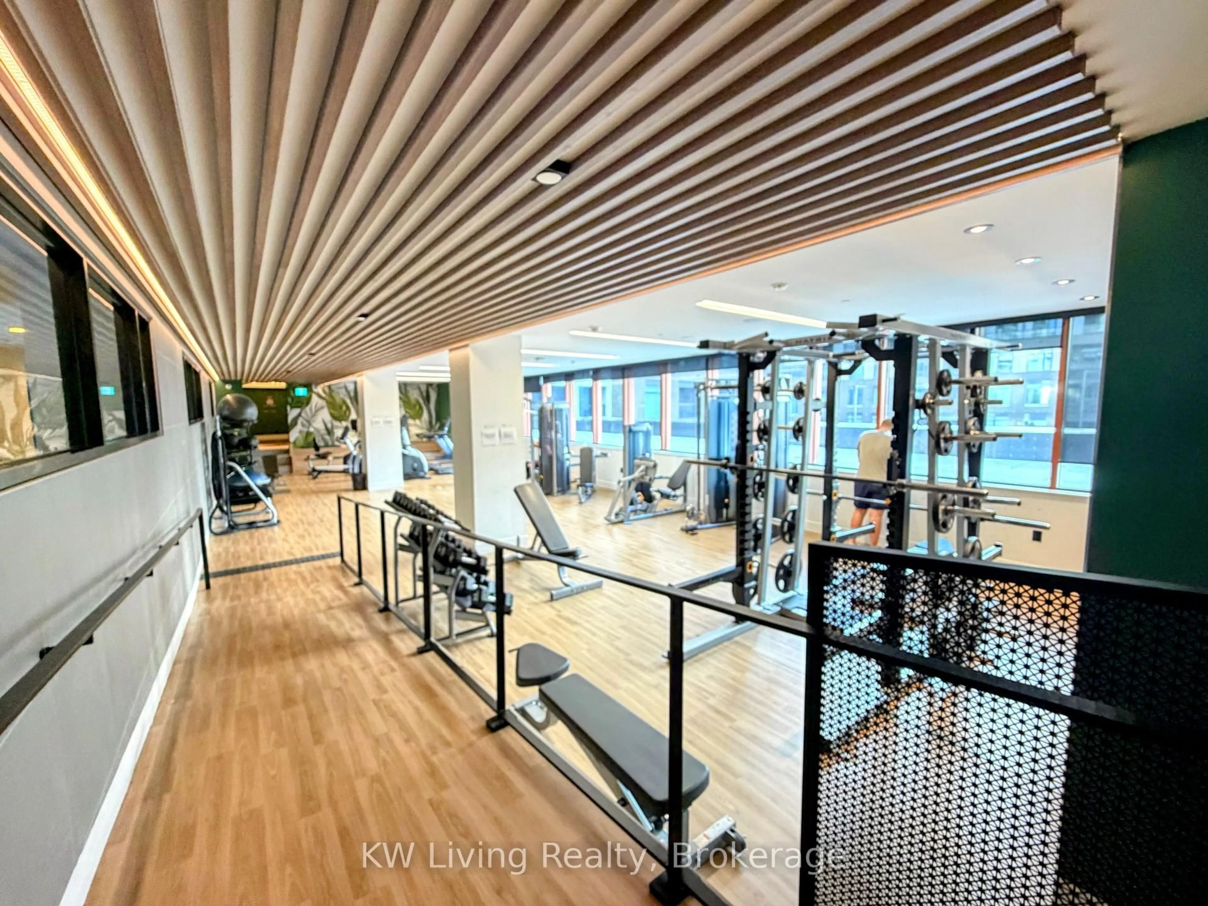 Indoor foyer for 7950 Bathurst St #818, Vaughan Ontario L4J 0L4