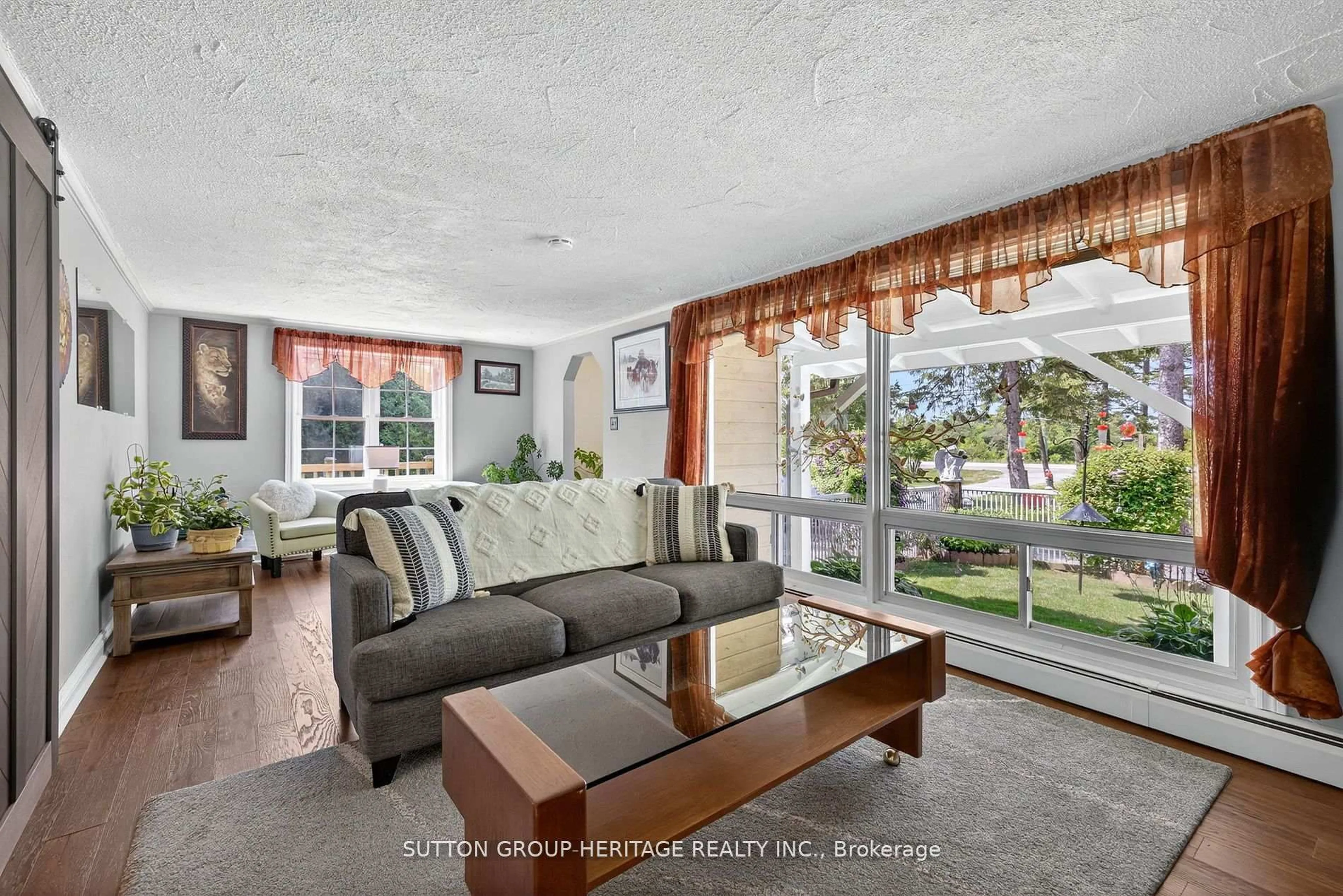 Living room with furniture, unknown for 22665 Lakeridge Rd, Brock Ontario L0E 1E0