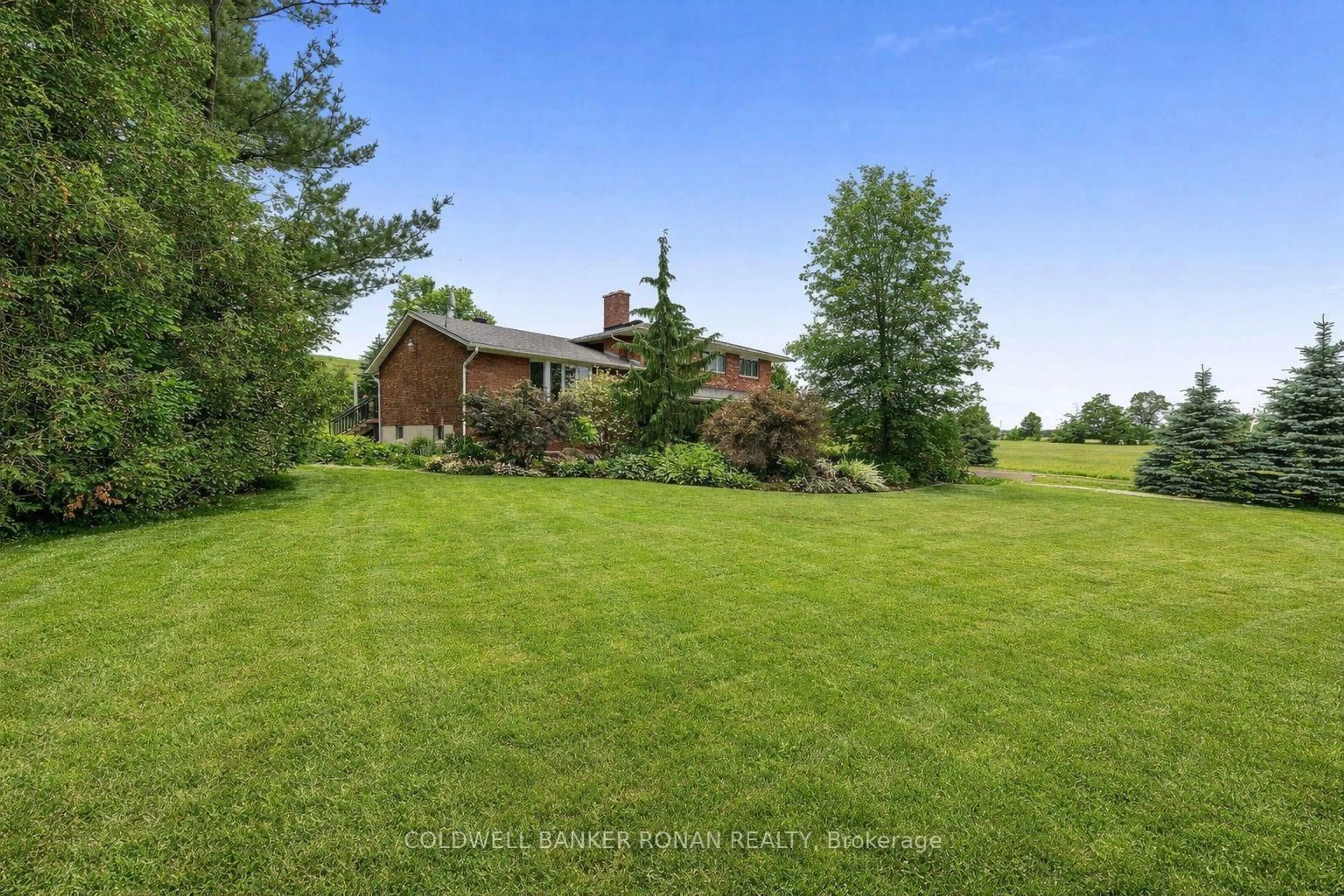 A pic from outside/outdoor area/front of a property/back of a property/a pic from drone, water/lake/river/ocean view for 6145 3rd Line, New Tecumseth Ontario L0G 1W0