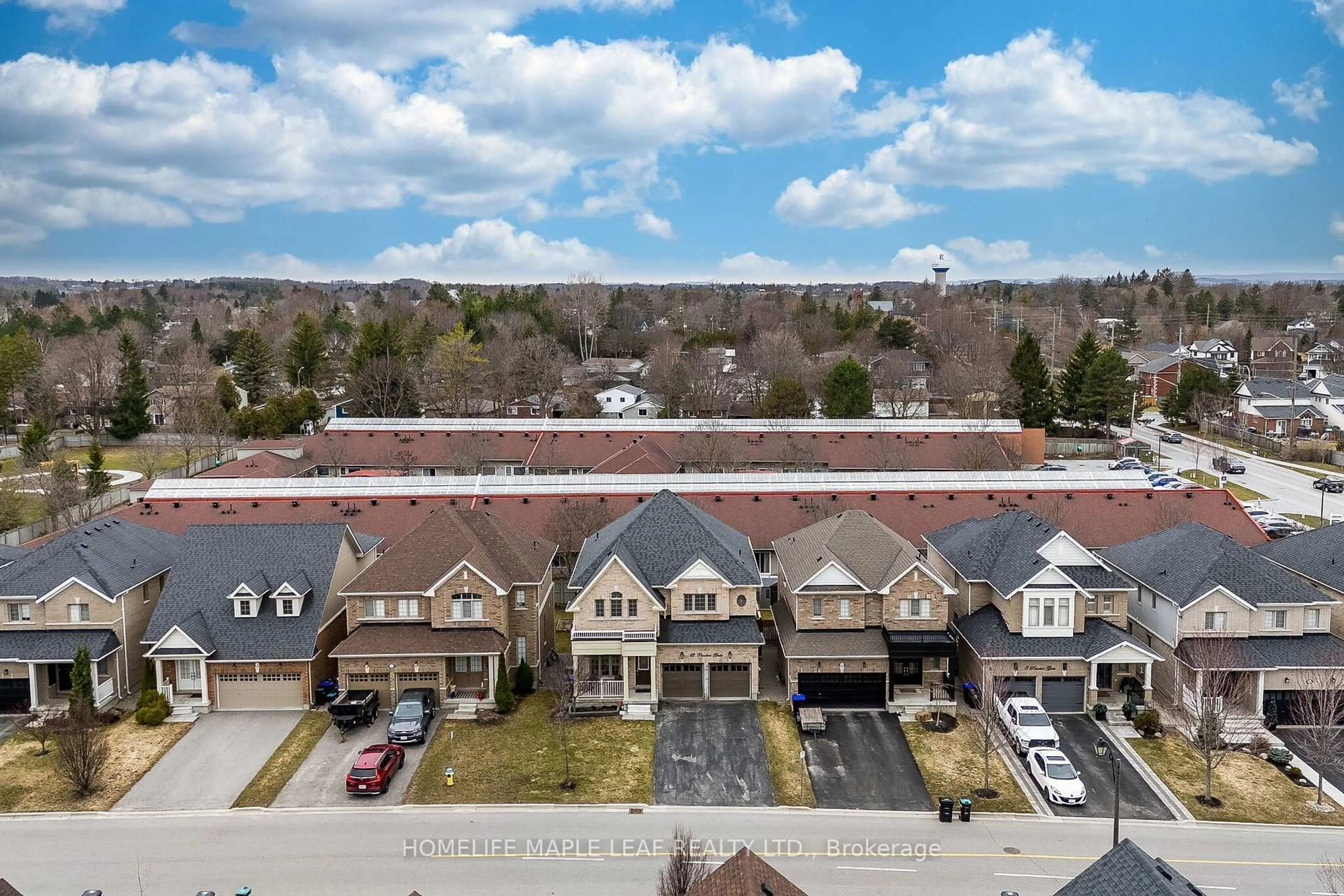 A pic from outside/outdoor area/front of a property/back of a property/a pic from drone, city buildings view from balcony for 12 Proctor Gate, New Tecumseth Ontario L0G 1W0