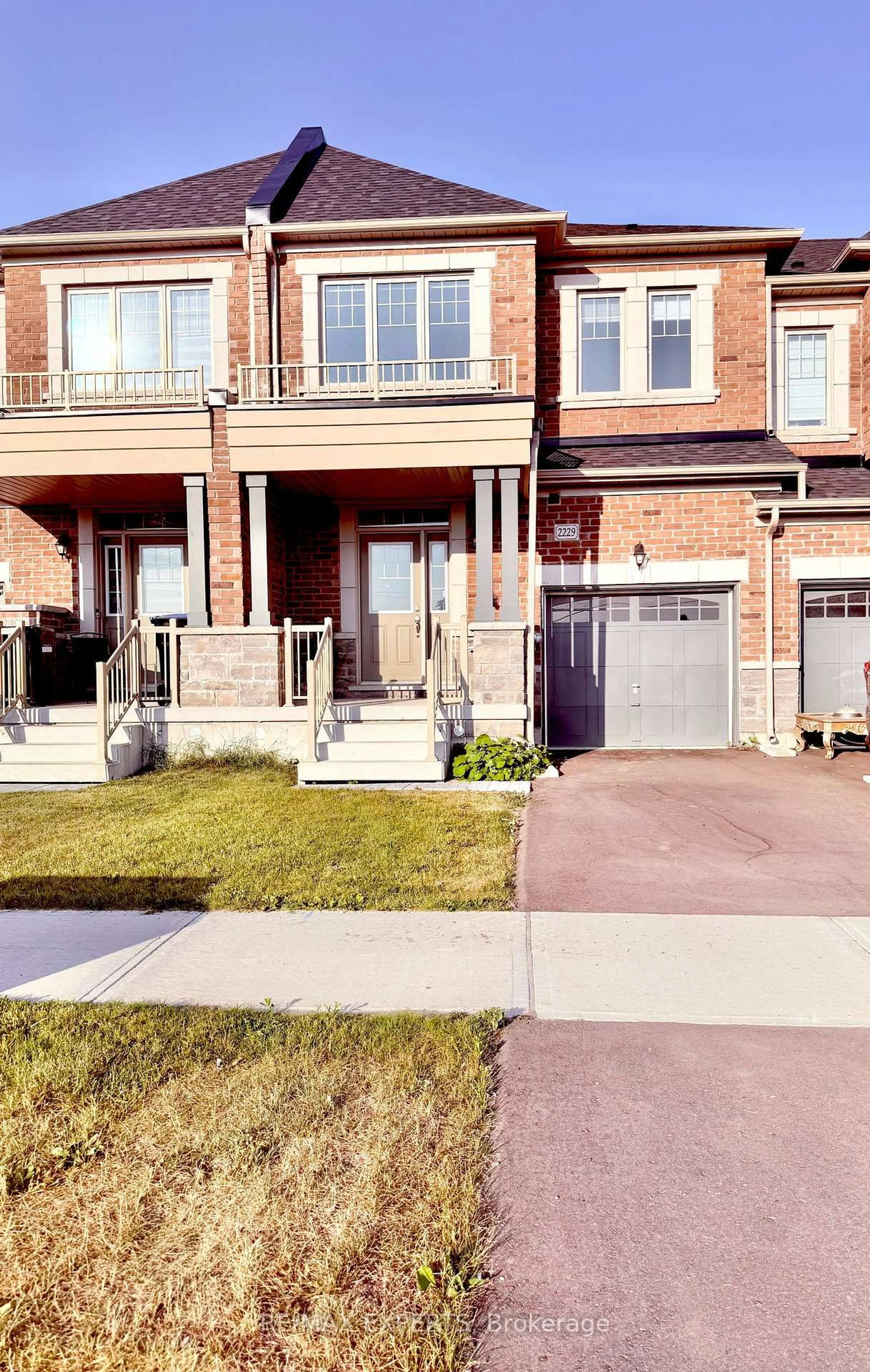 Home with brick exterior material, street for 2229 Grainger Loop, Innisfil Ontario L9S 0N1