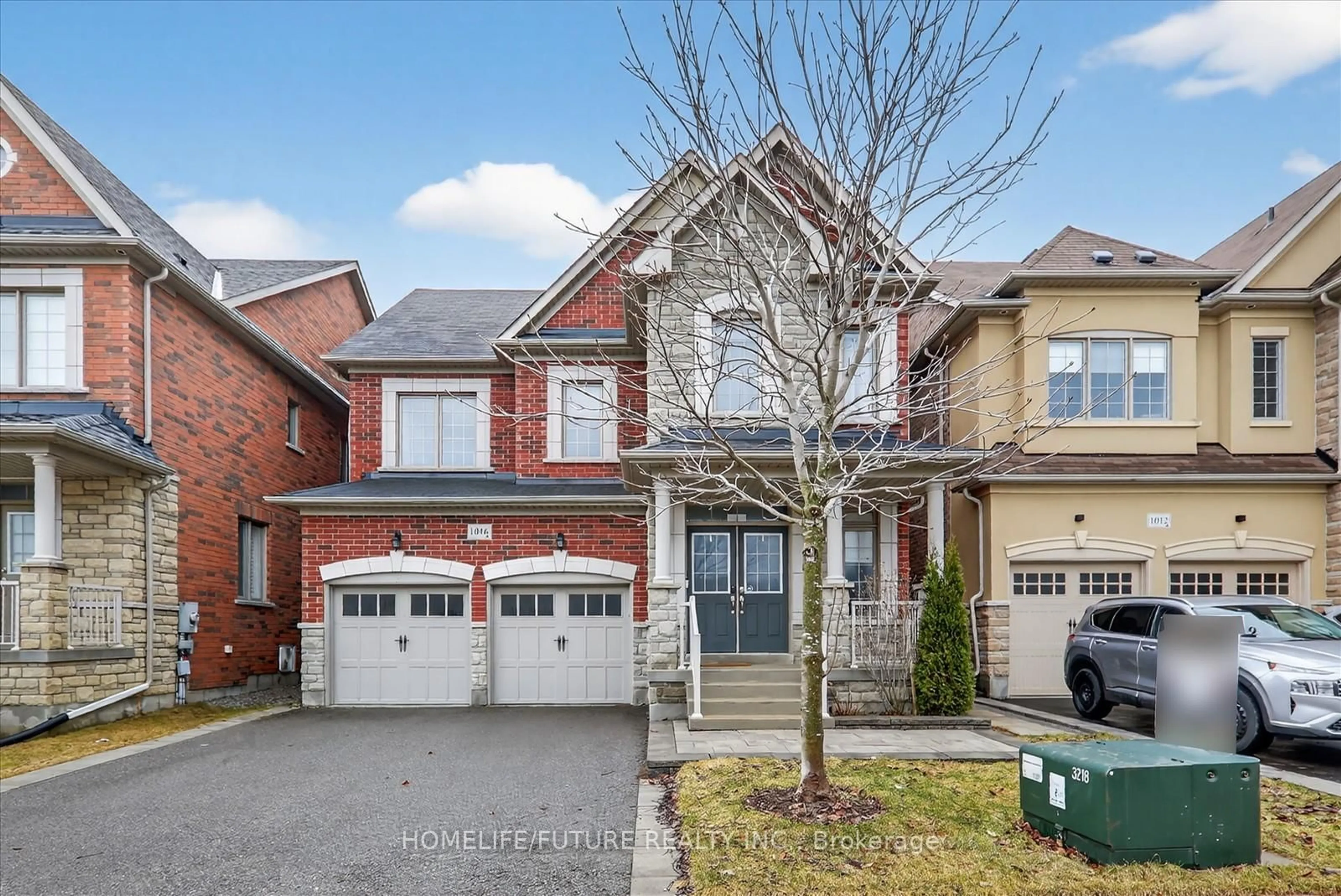 Home with brick exterior material, street for 1016 Poppy Lane, Newmarket Ontario L3X 3H6