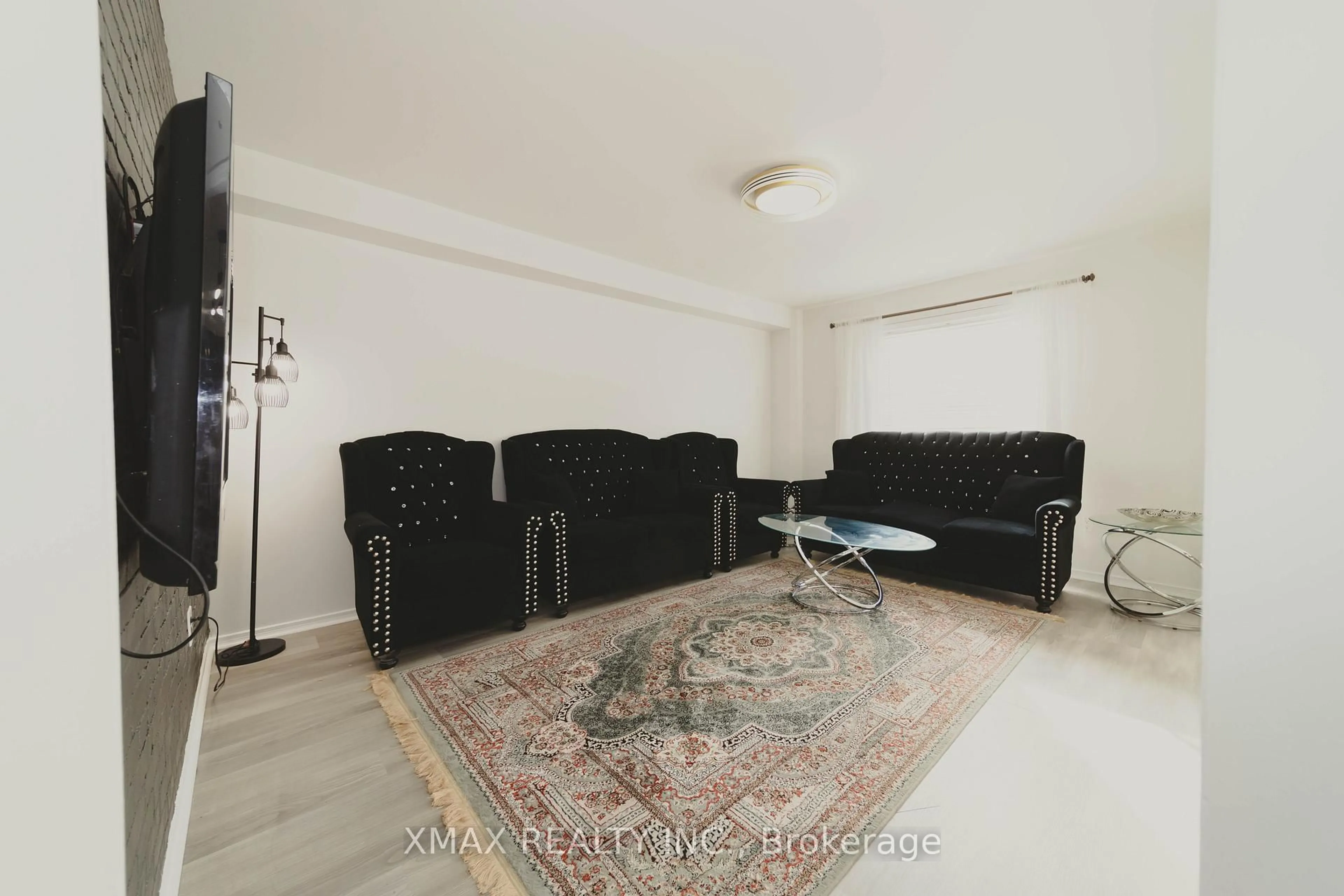 Living room with furniture, unknown for 236 Flagstone Way, Newmarket Ontario L3X 2Y2