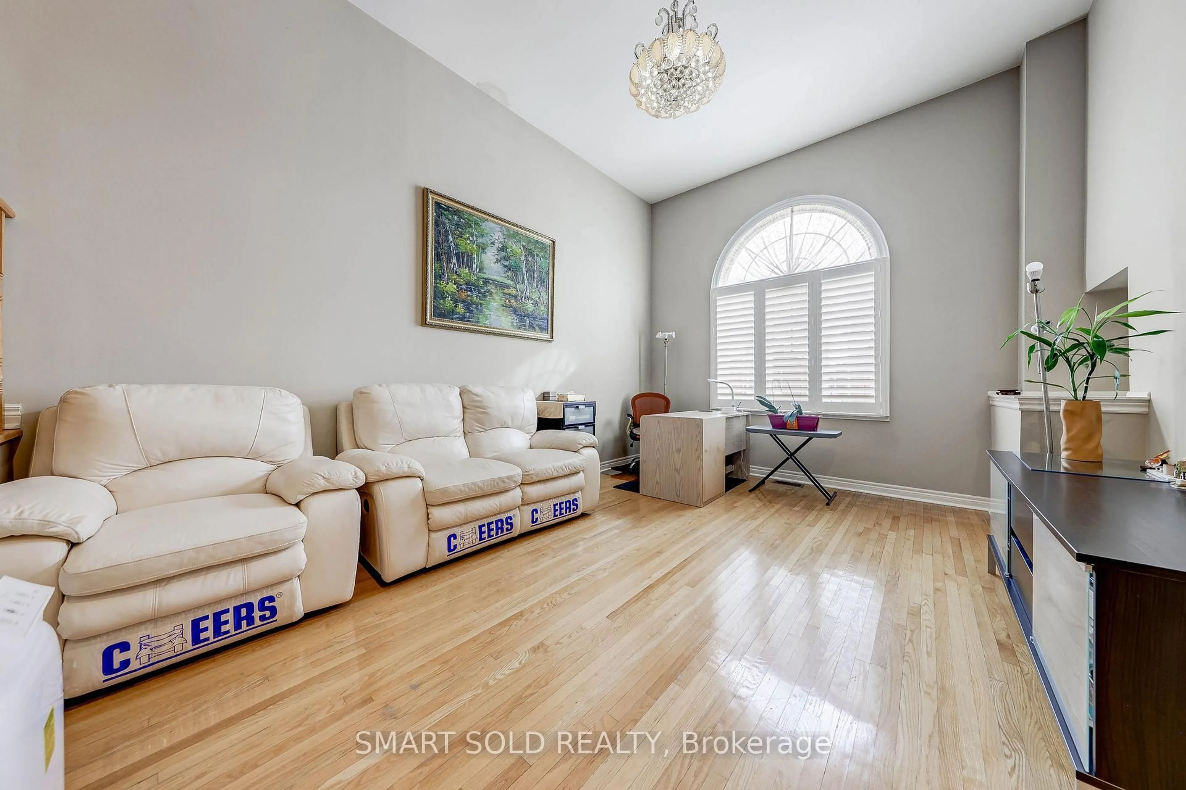 Living room with furniture, unknown for 190 Harding Blvd #84, Richmond Hill Ontario L4C 0J9