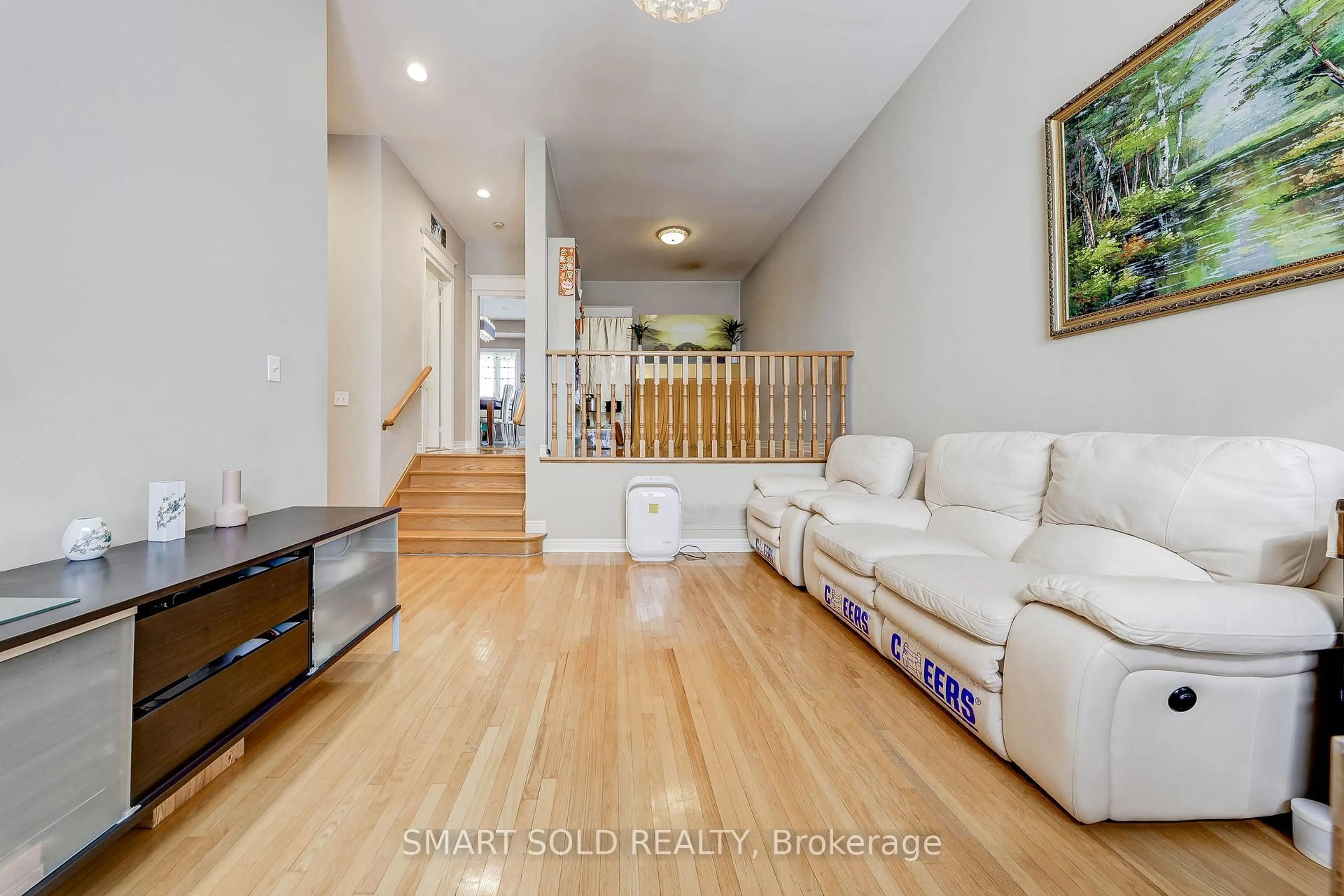 Living room with furniture, unknown for 190 Harding Blvd #84, Richmond Hill Ontario L4C 0J9