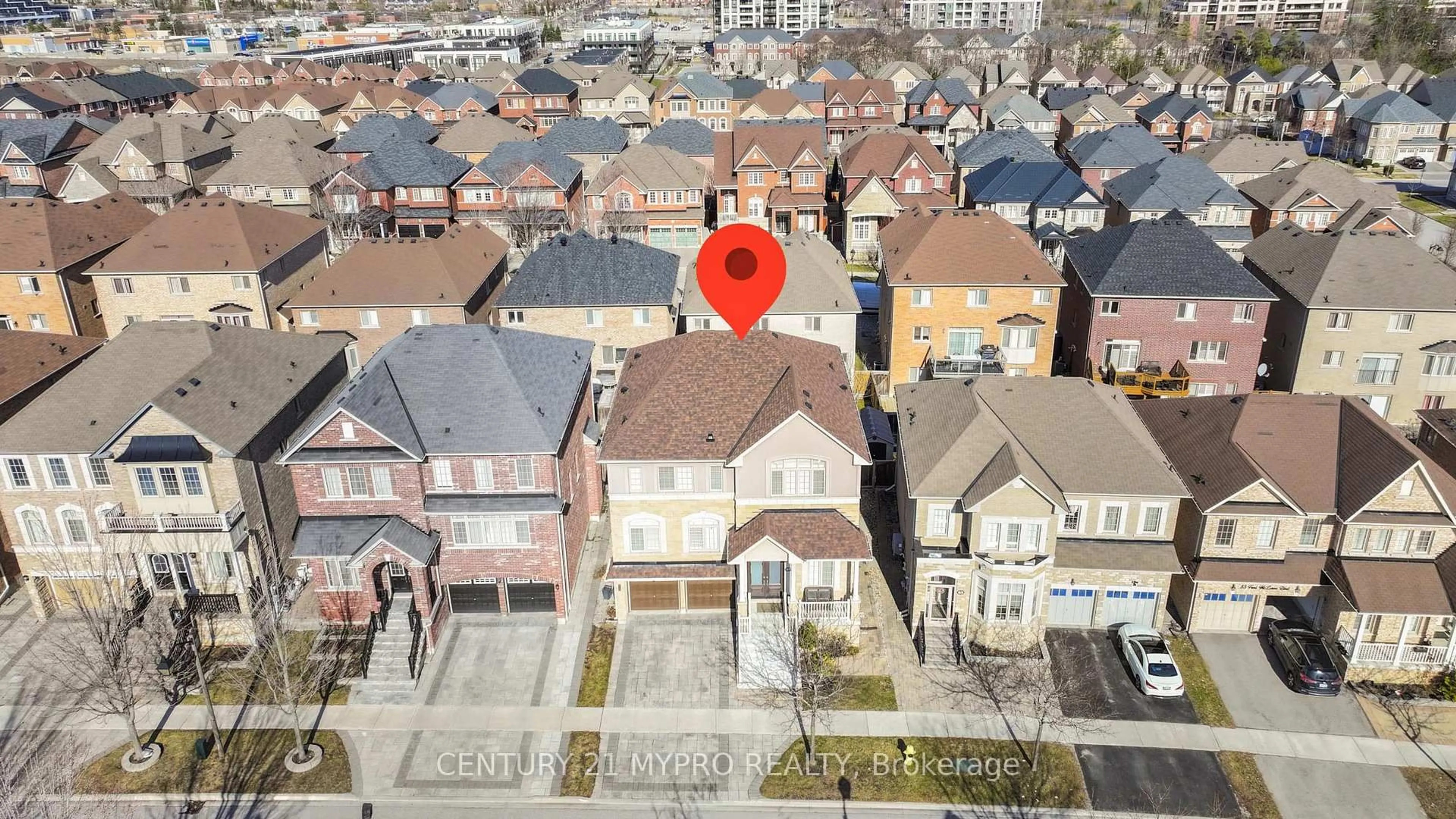A pic from outside/outdoor area/front of a property/back of a property/a pic from drone, city buildings view from balcony for 87 Fred Mclaren Blvd, Markham Ontario L6E 0L3