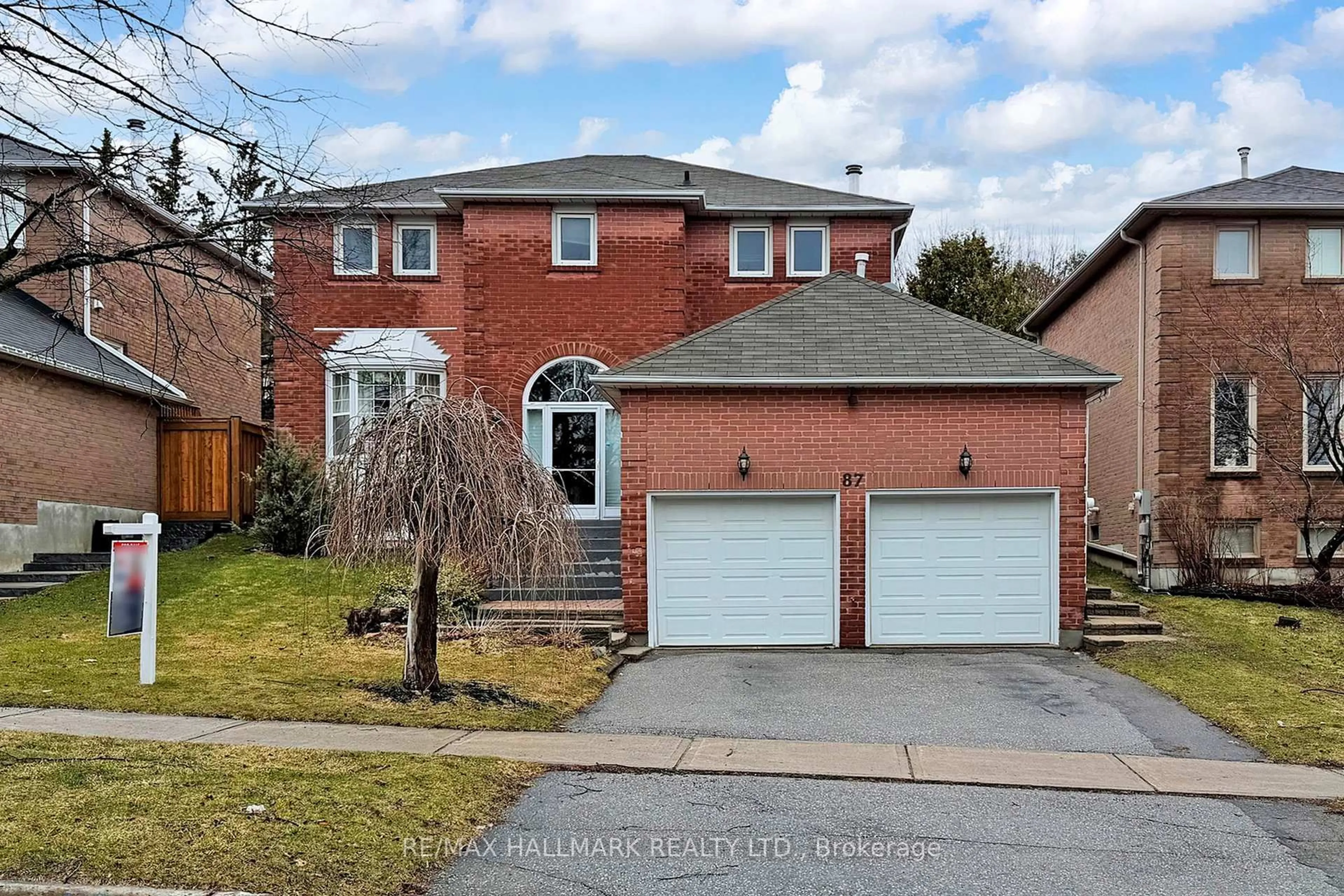 Home with brick exterior material, street for 87 Autumn Way, Aurora Ontario L4G 4P7