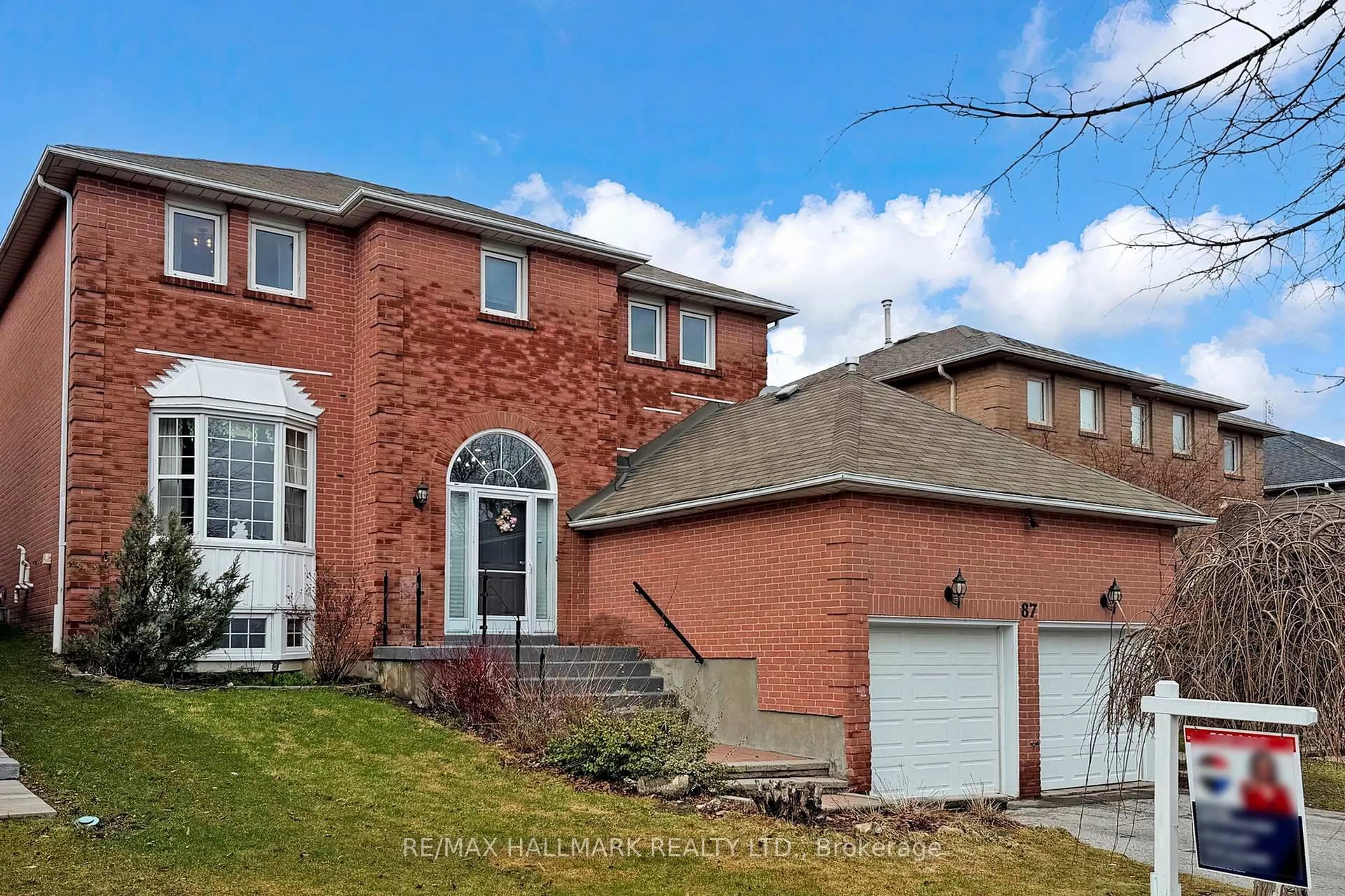 Home with brick exterior material, street for 87 Autumn Way, Aurora Ontario L4G 4P7