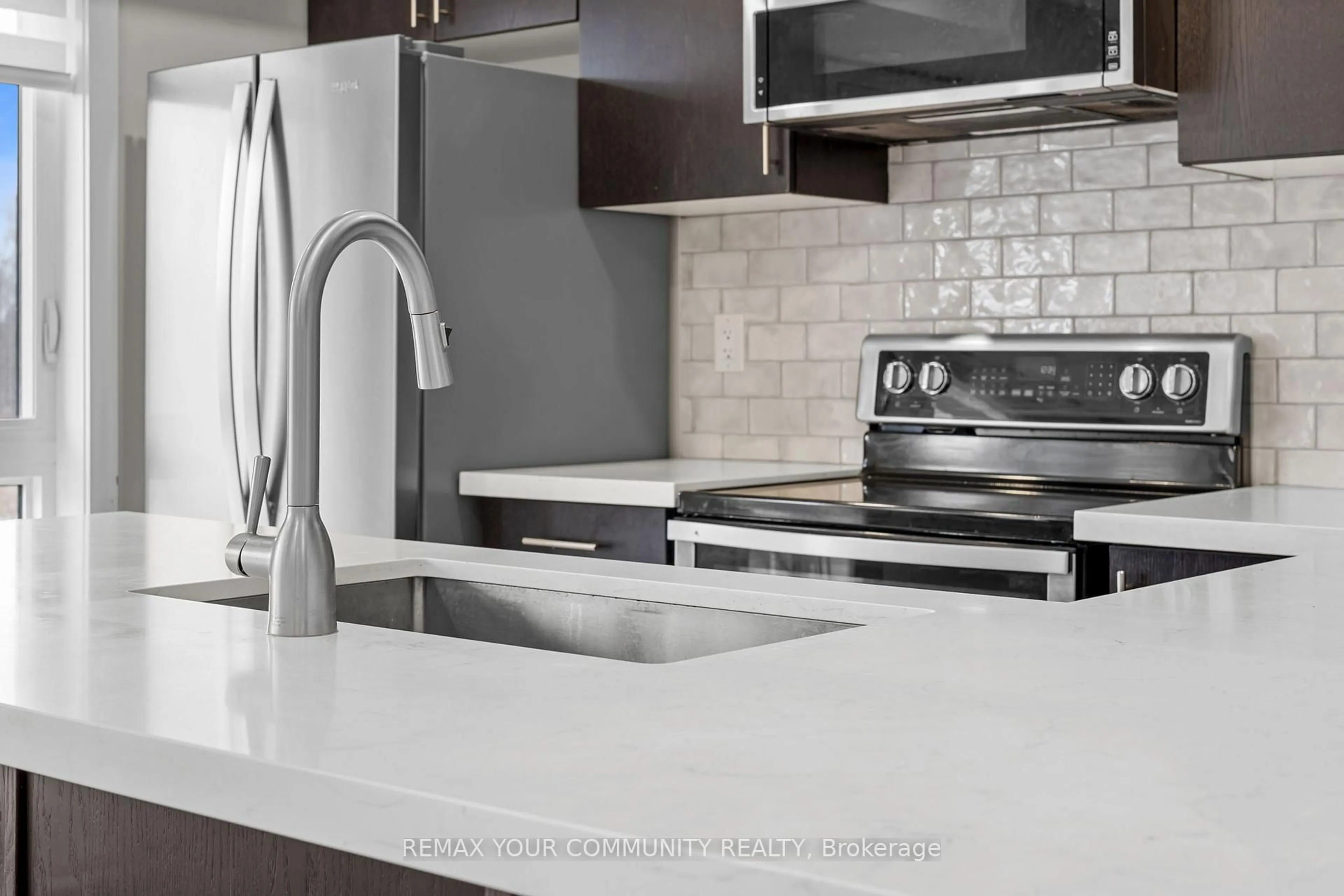 Contemporary kitchen, ceramic/tile floor for 2 Westmeath Lane #2112, Markham Ontario L6B 1N5