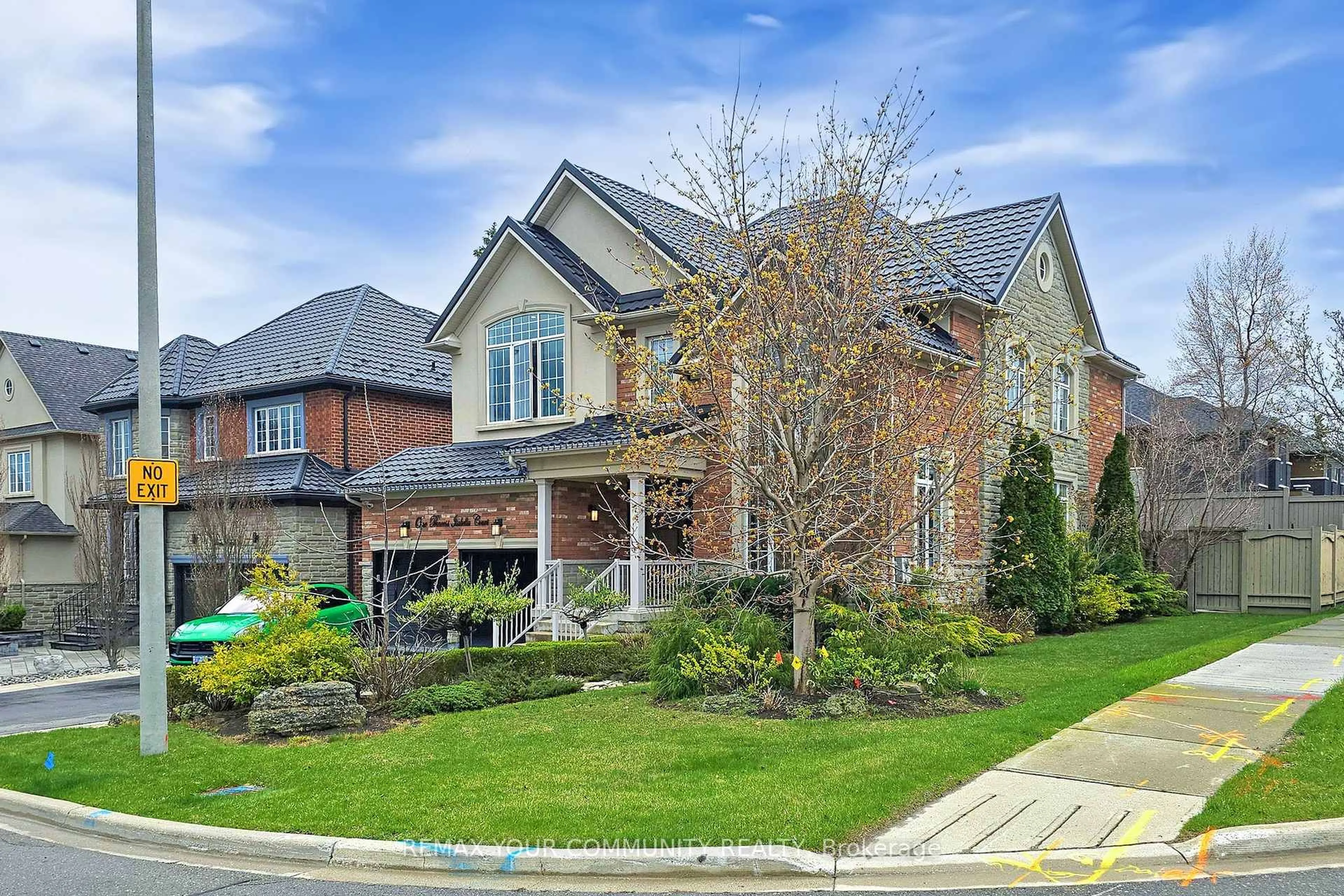 Home with brick exterior material, street for 1 Princess Isabella Crt, Vaughan Ontario L6A 4B3