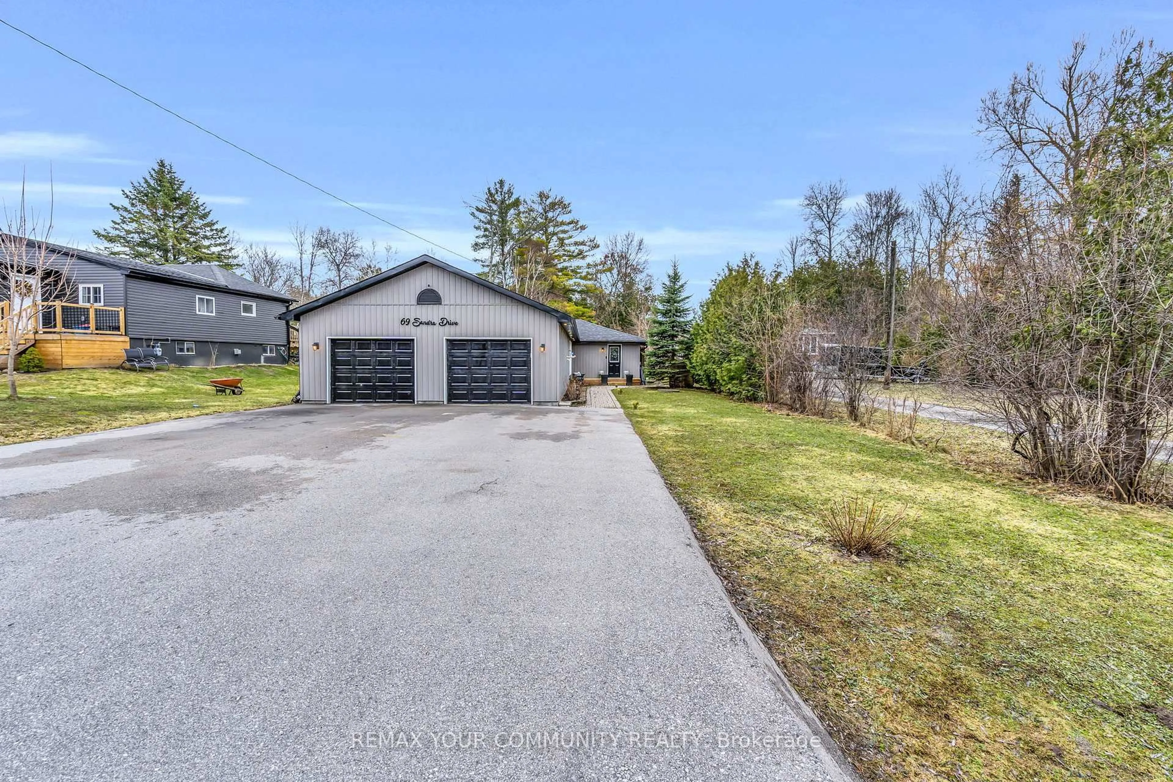 Unknown for 69 Sandra Dr, Georgina Ontario L0E 1R0