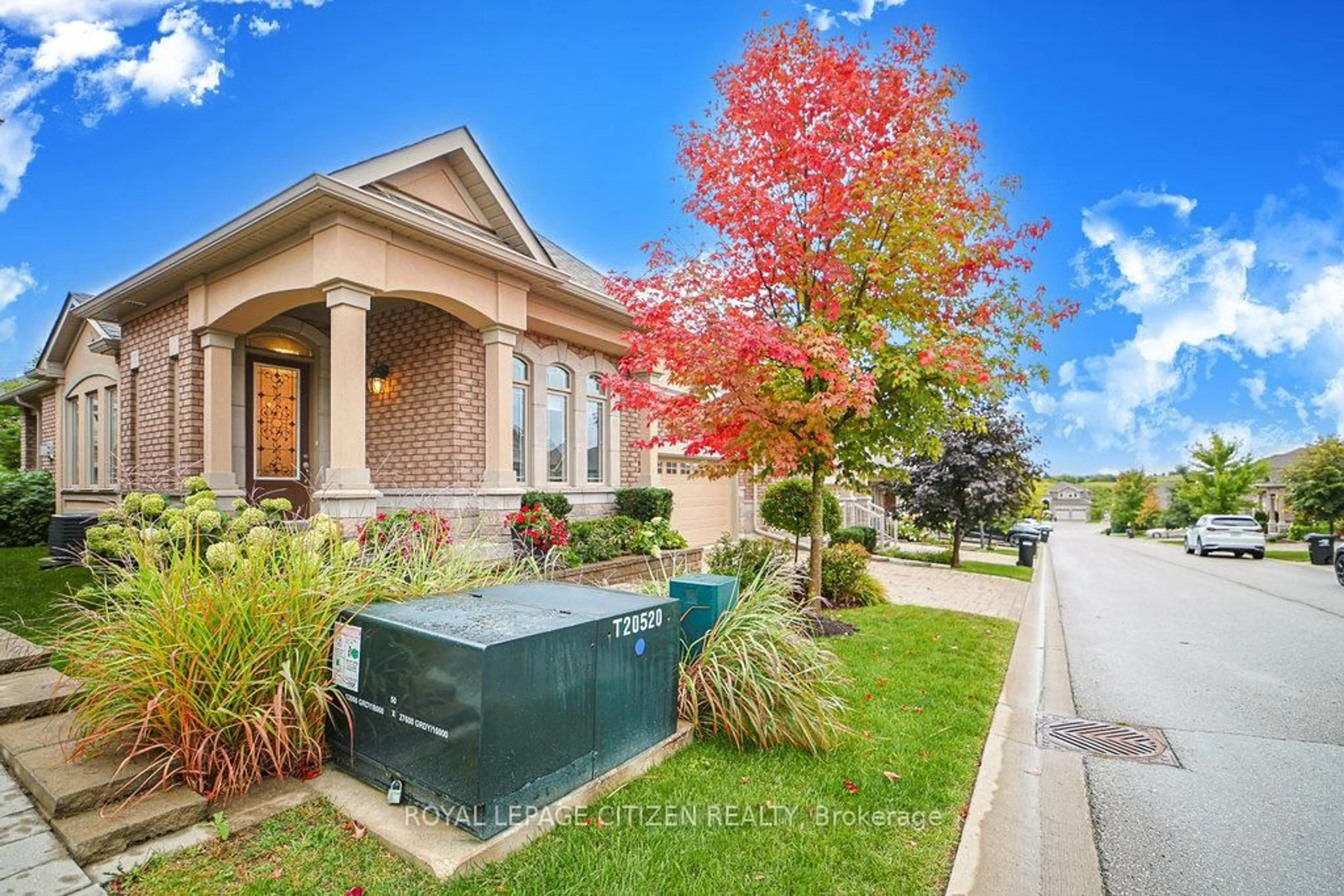 Home with brick exterior material, water/lake/river/ocean view for 19 Westmount Dr, New Tecumseth Ontario L9R 0P5