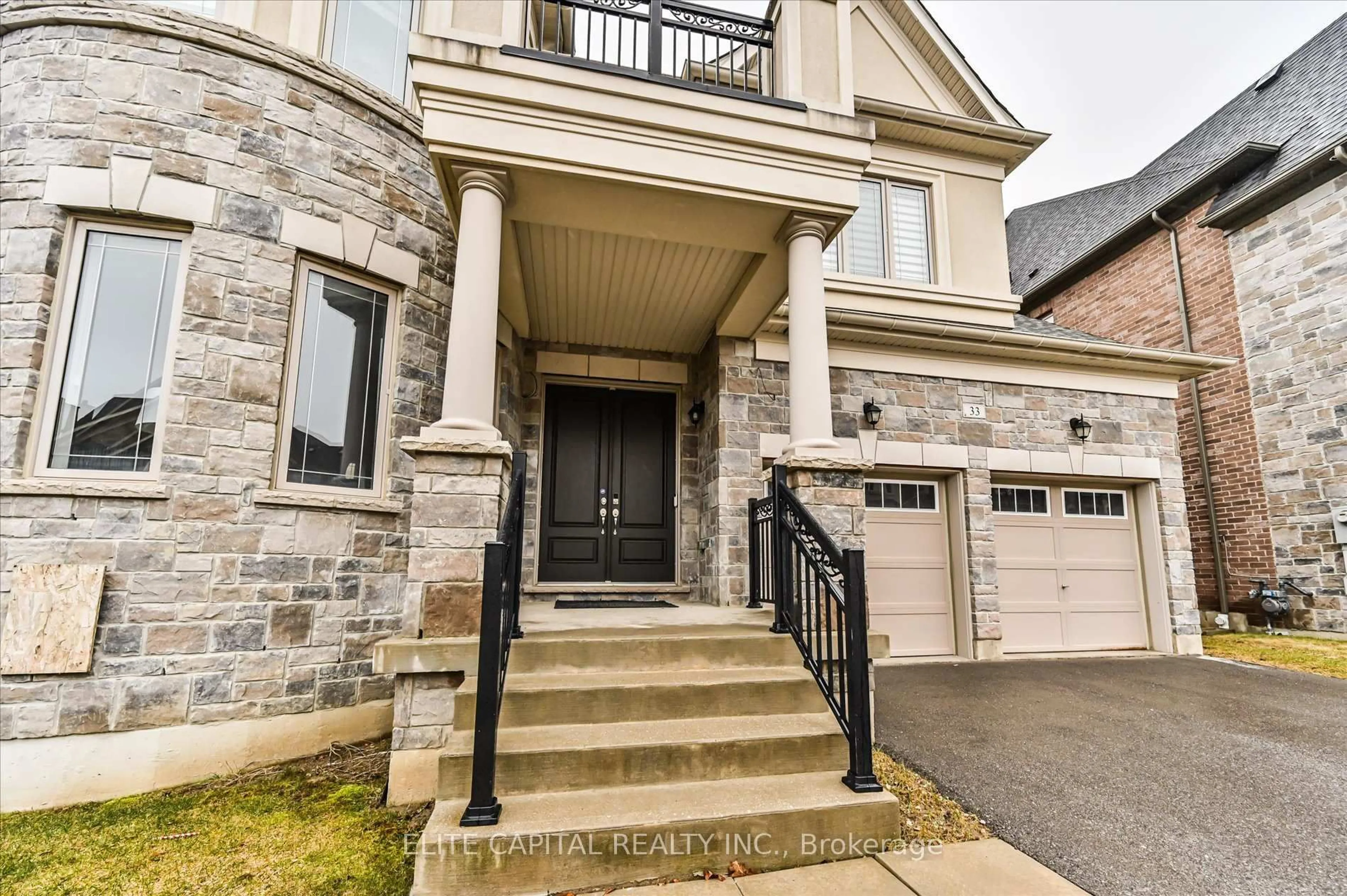 Home with brick exterior material, street for 33 Straw Cutter Gate, Vaughan Ontario L6A 4Y5
