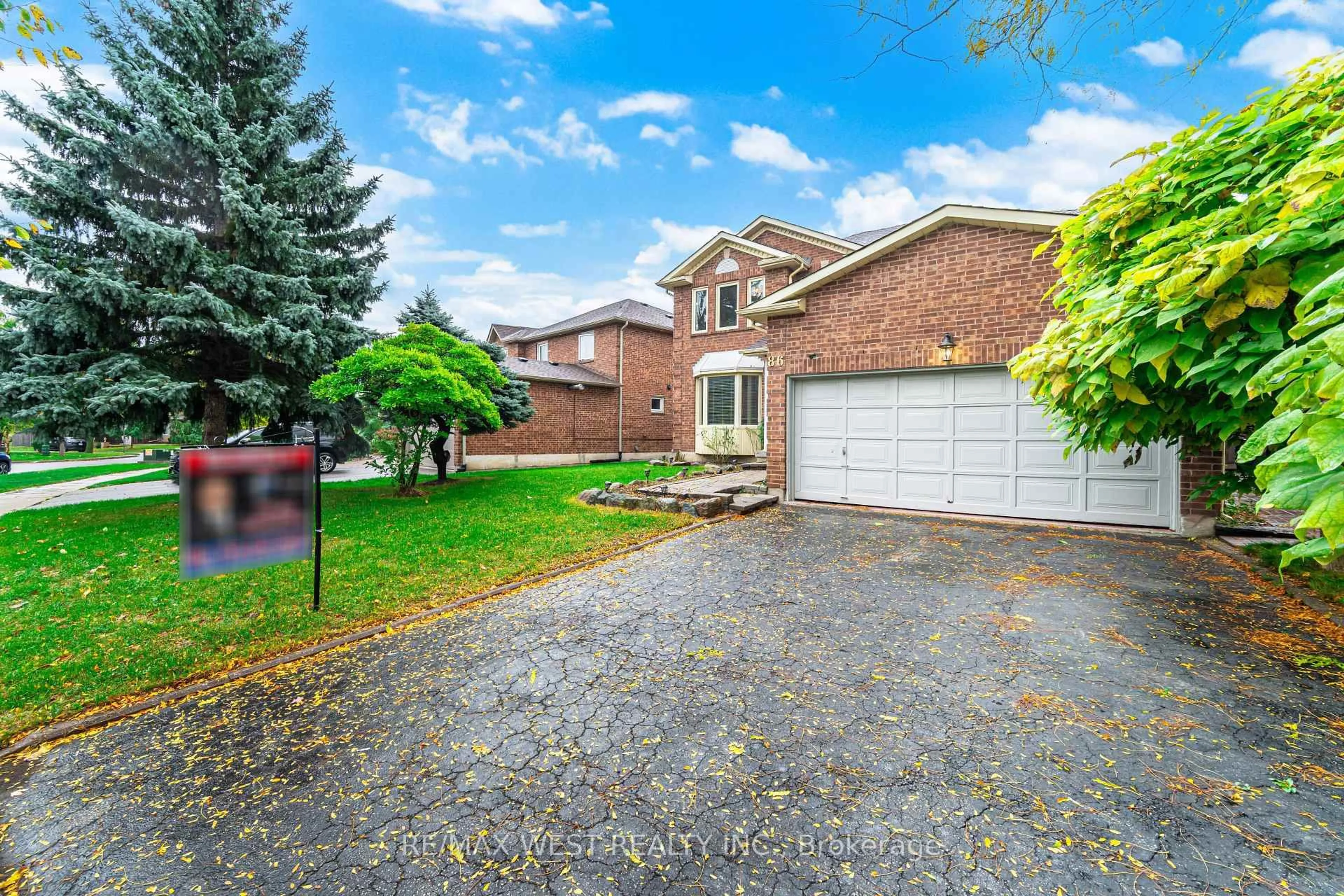 Unknown for 86 Dina Rd, Vaughan Ontario L6A 1L7