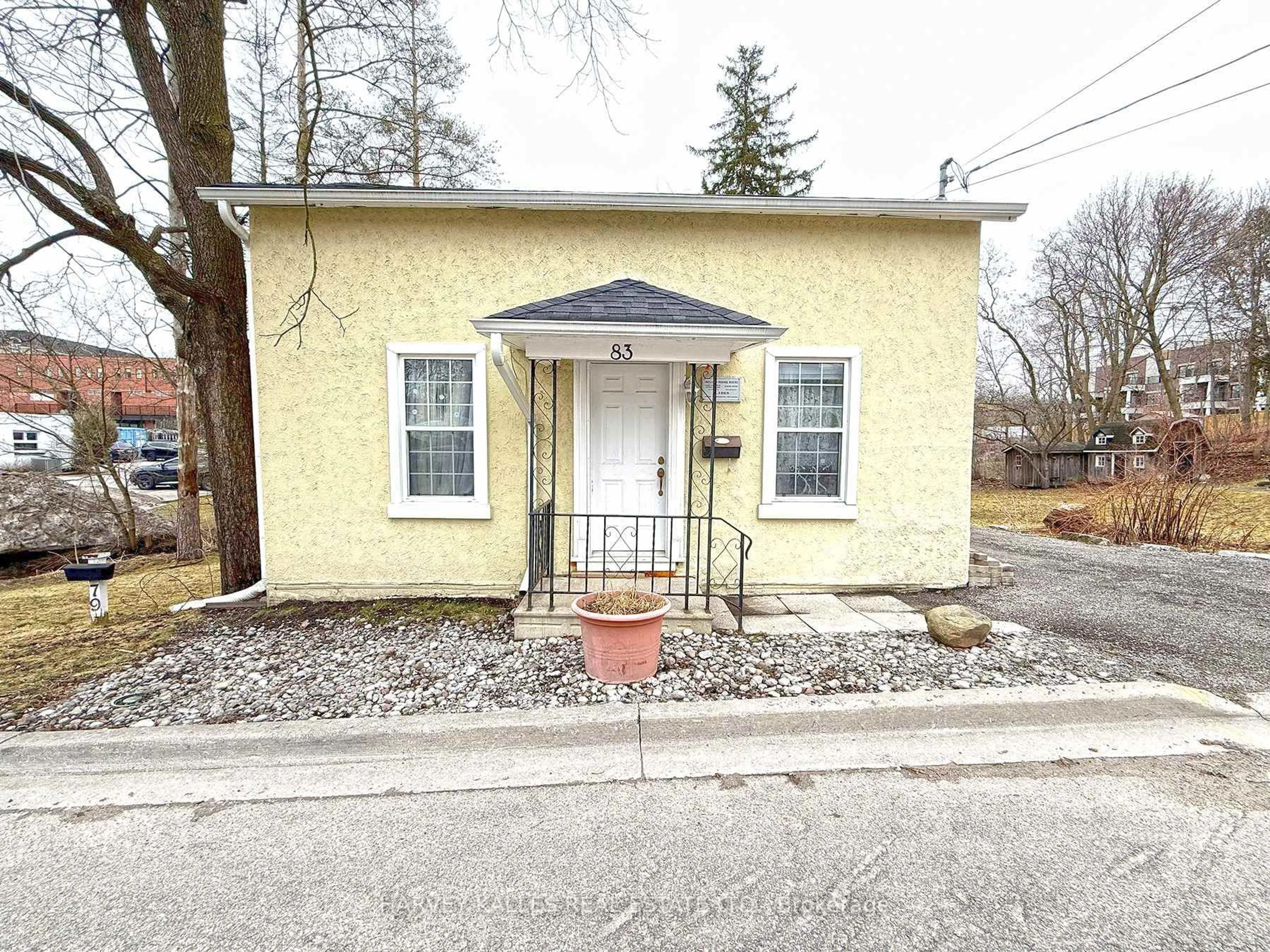 Unknown for 83 Temperance St, Aurora Ontario L4G 2R1