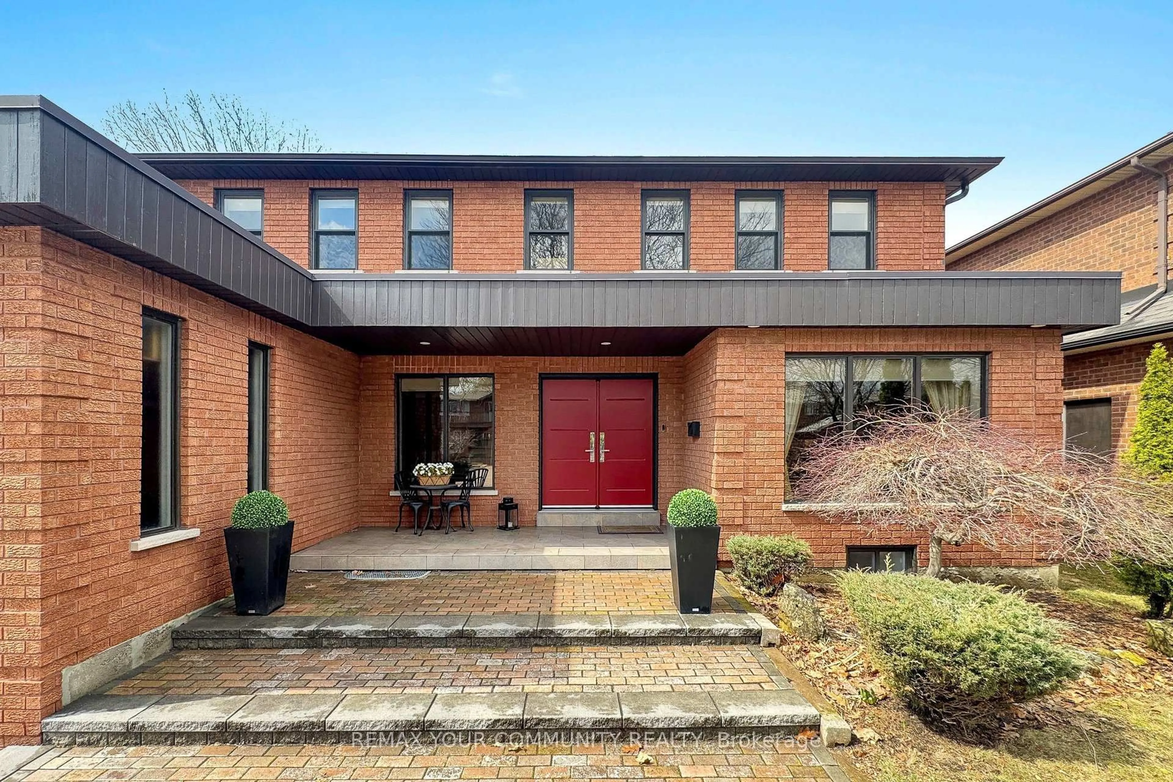 Home with brick exterior material, building for 186 Wigwoss Dr, Vaughan Ontario L4L 4H2