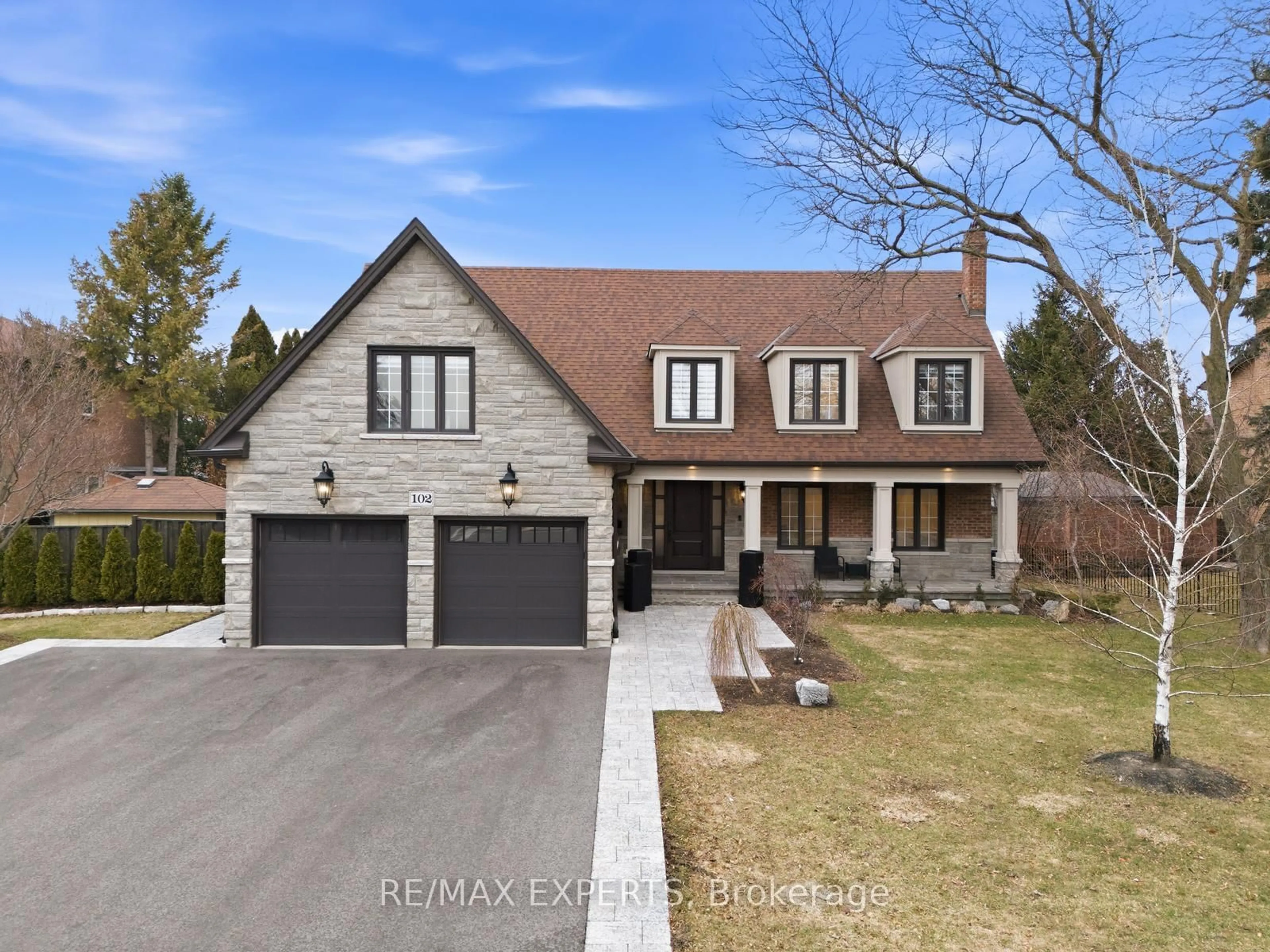 Home with brick exterior material, street for 102 Kiloran Ave, Vaughan Ontario L4L 3A8