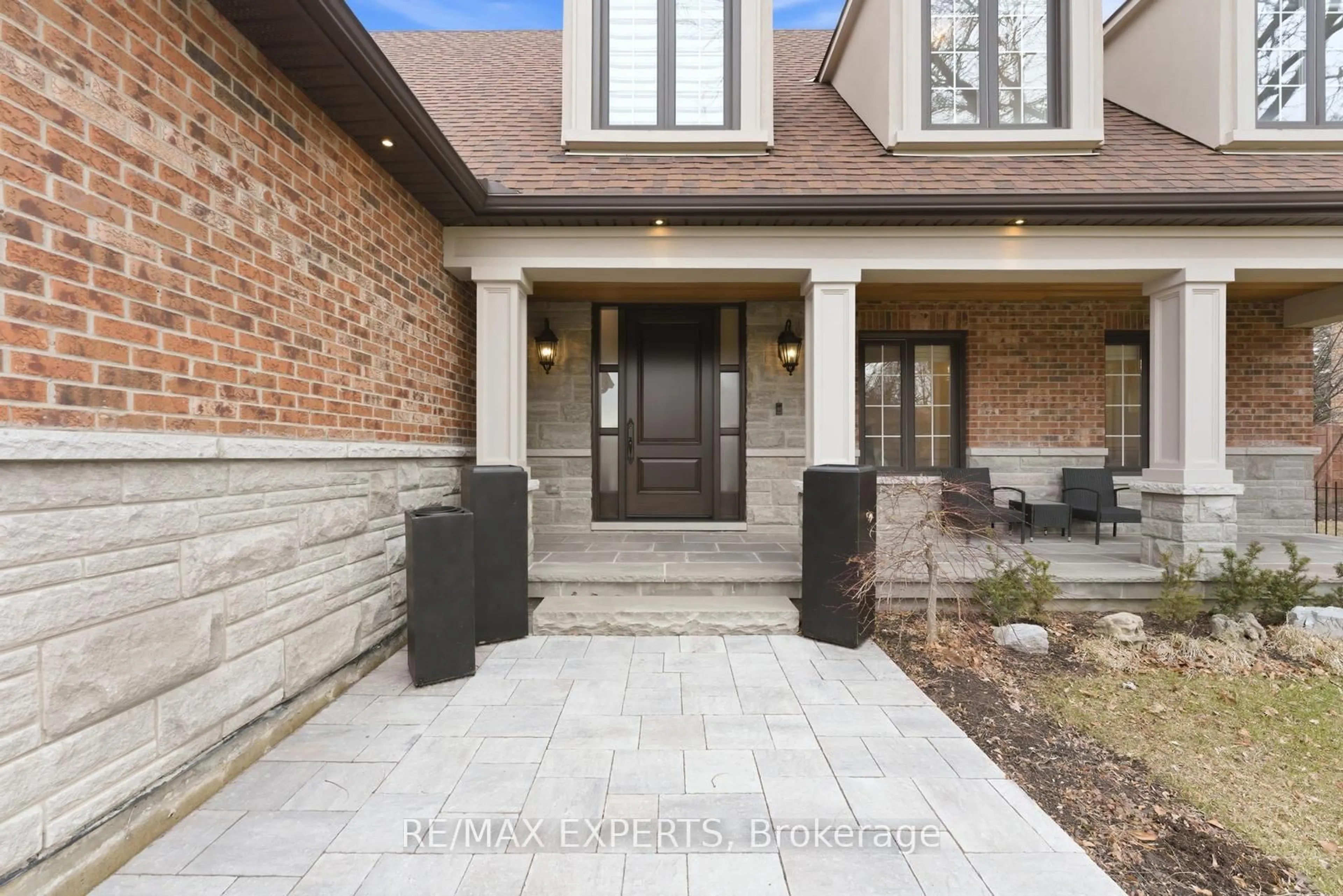 Home with brick exterior material, street for 102 Kiloran Ave, Vaughan Ontario L4L 3A8