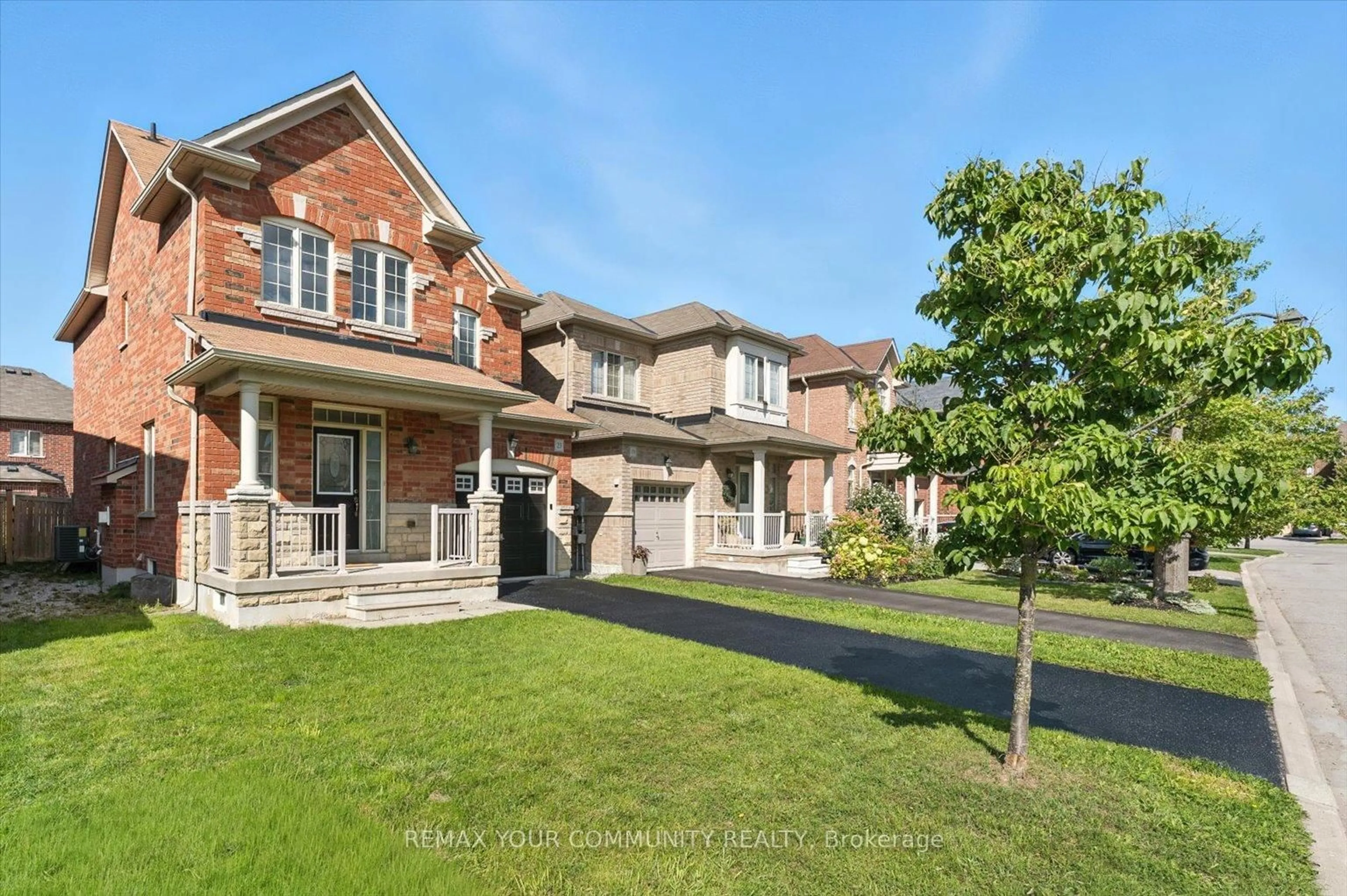 Home with brick exterior material, street for 23 Lucida Crt, Whitchurch-Stouffville Ontario L4A 1S1