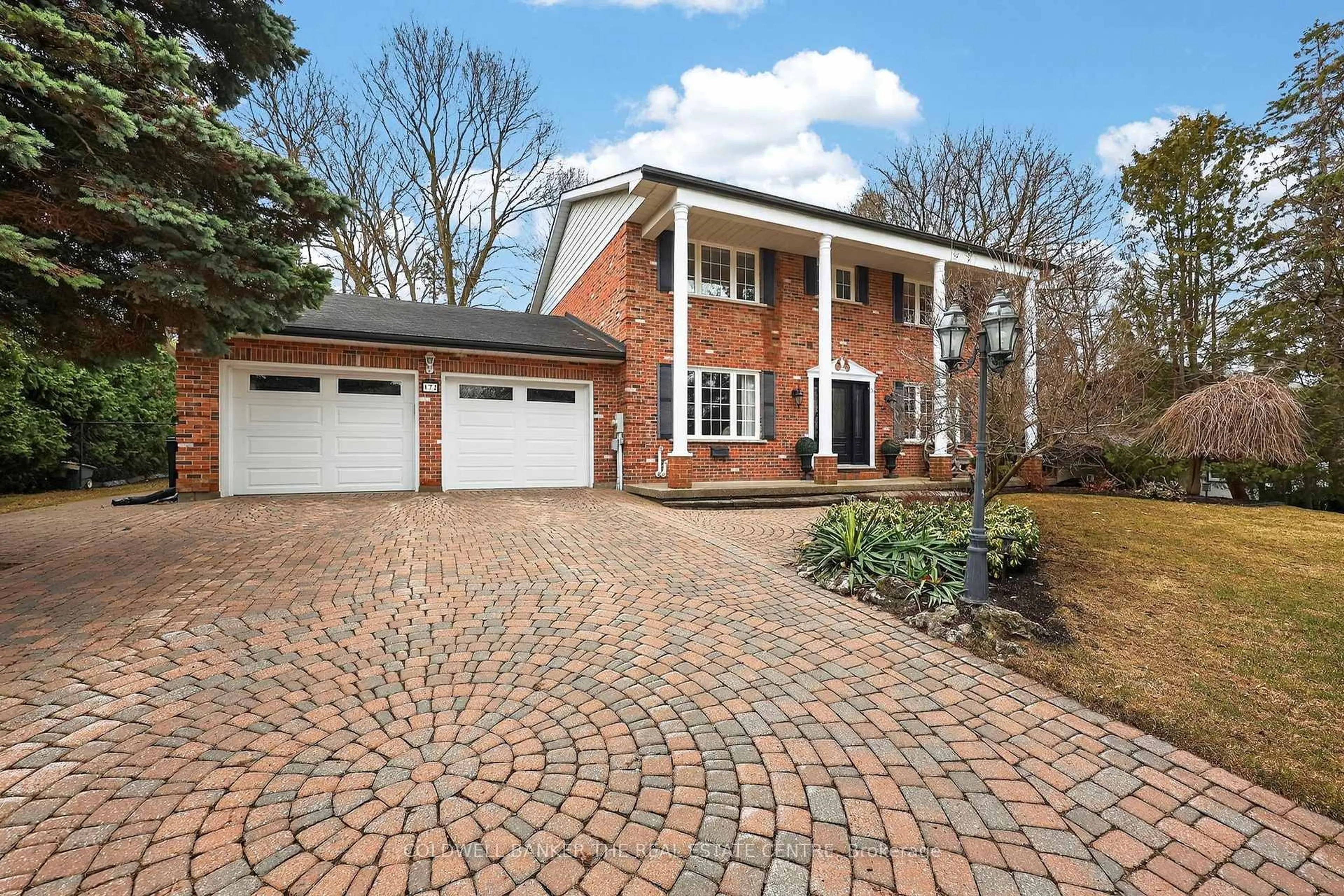 Home with brick exterior material, street for 172 Millard Ave, Newmarket Ontario L3Y 1Z2