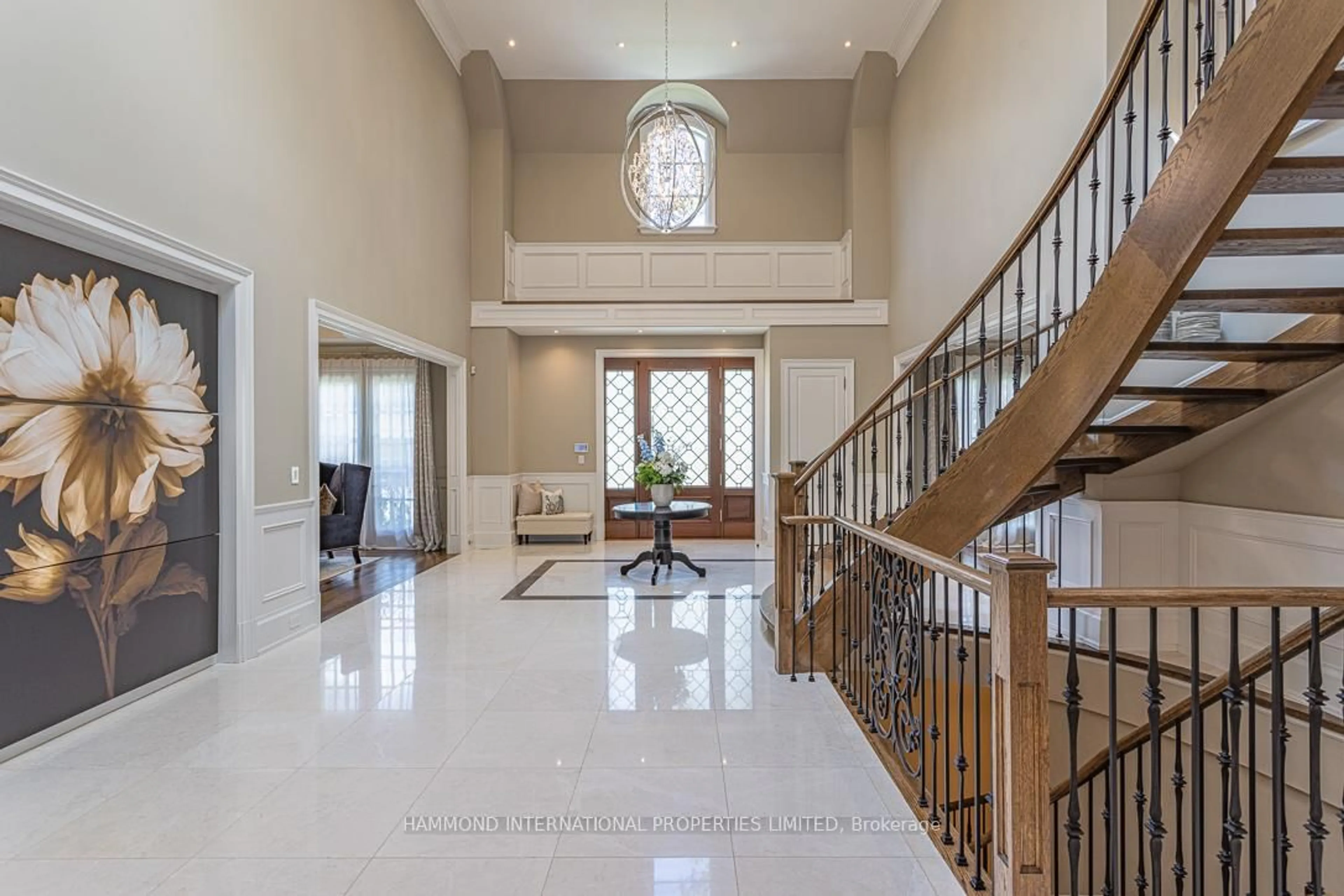 Indoor foyer for 21 Hammok Cres, Markham Ontario L3T 2X3