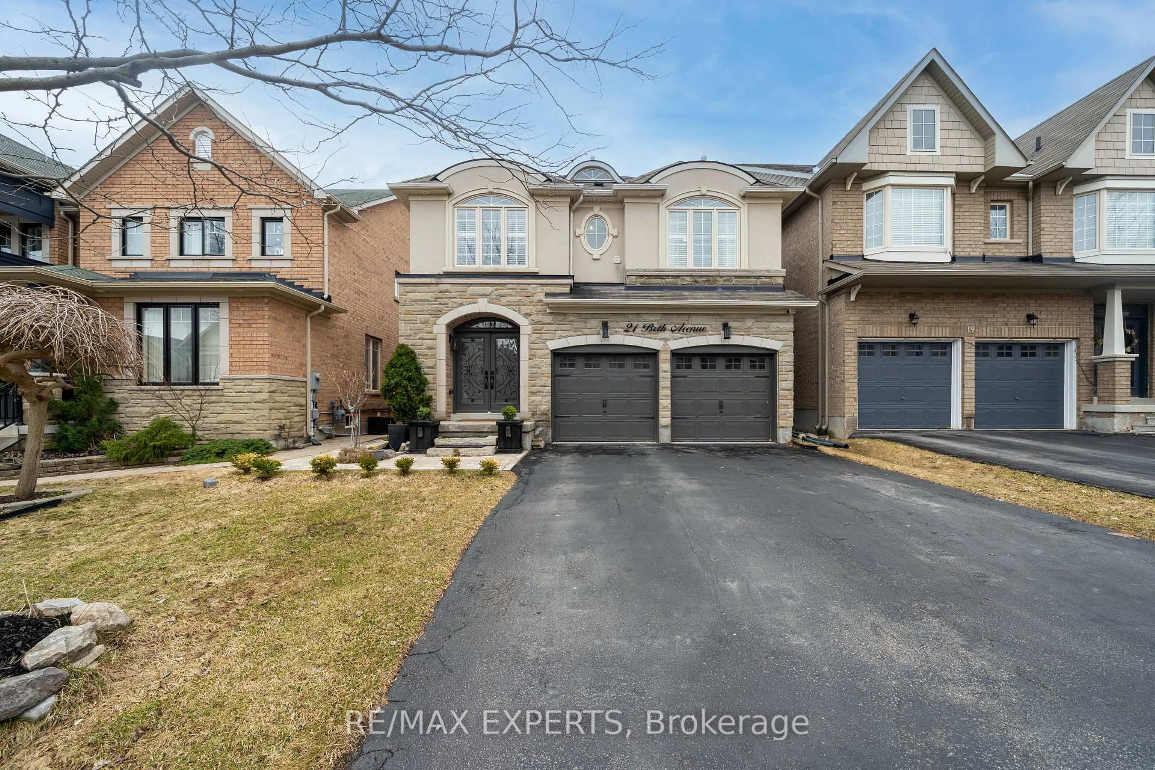 Home with brick exterior material, street for 21 Beth Ave, Richmond Hill Ontario L4E 0J8