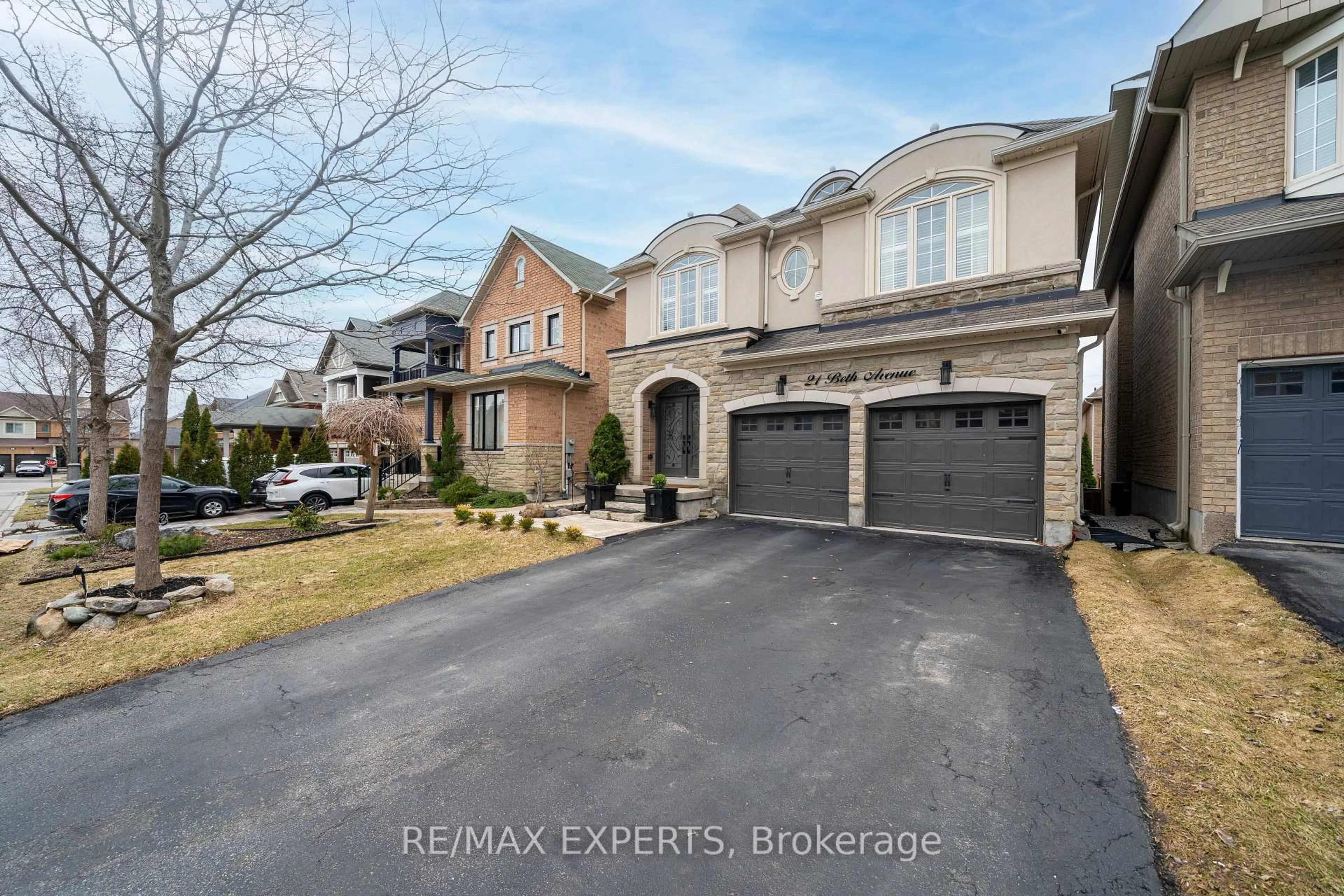 Home with brick exterior material, street for 21 Beth Ave, Richmond Hill Ontario L4E 0J8