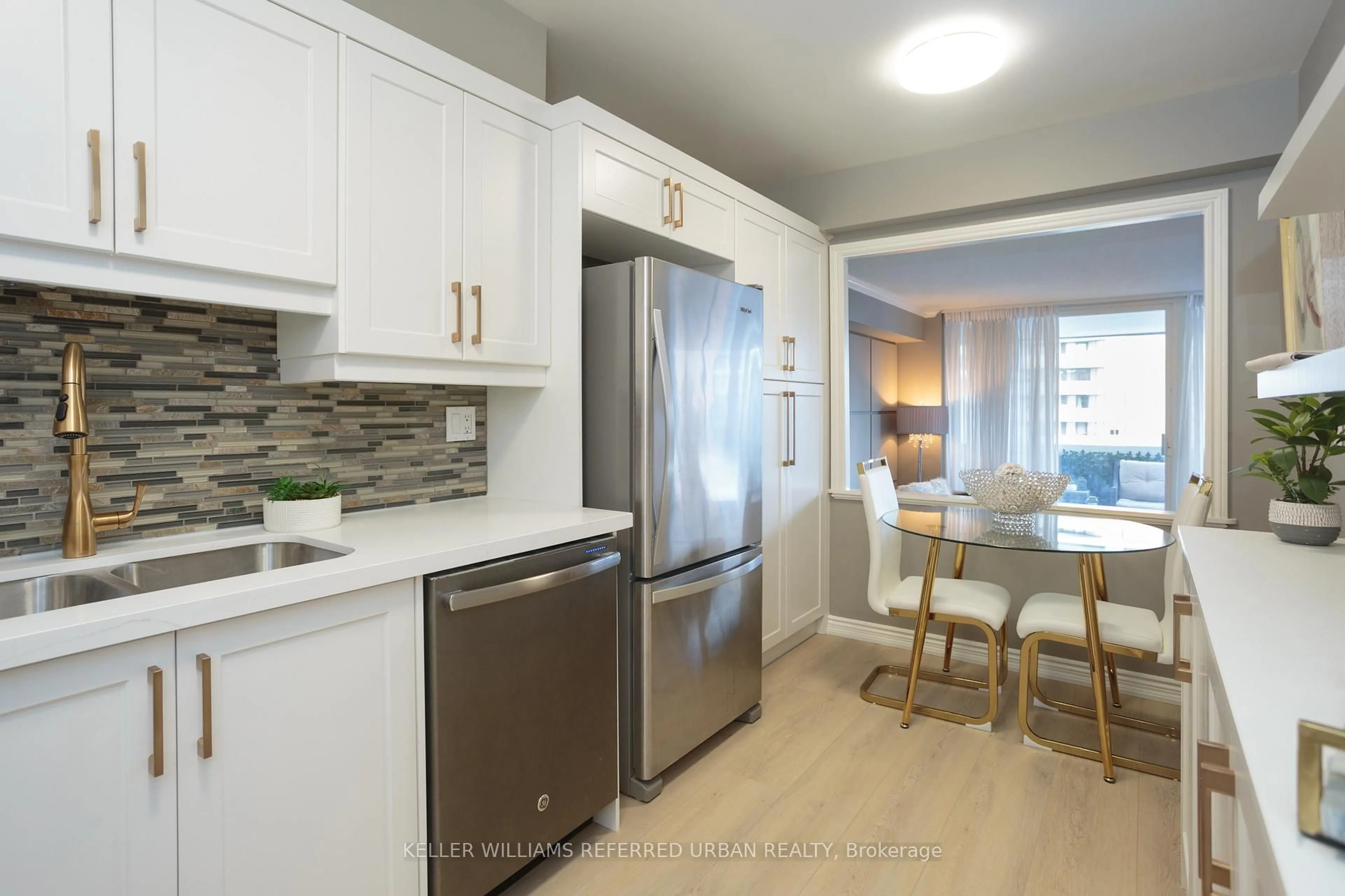 Open concept kitchen, unknown for 70 Baif Blvd #605, Richmond Hill Ontario L4C 5L2