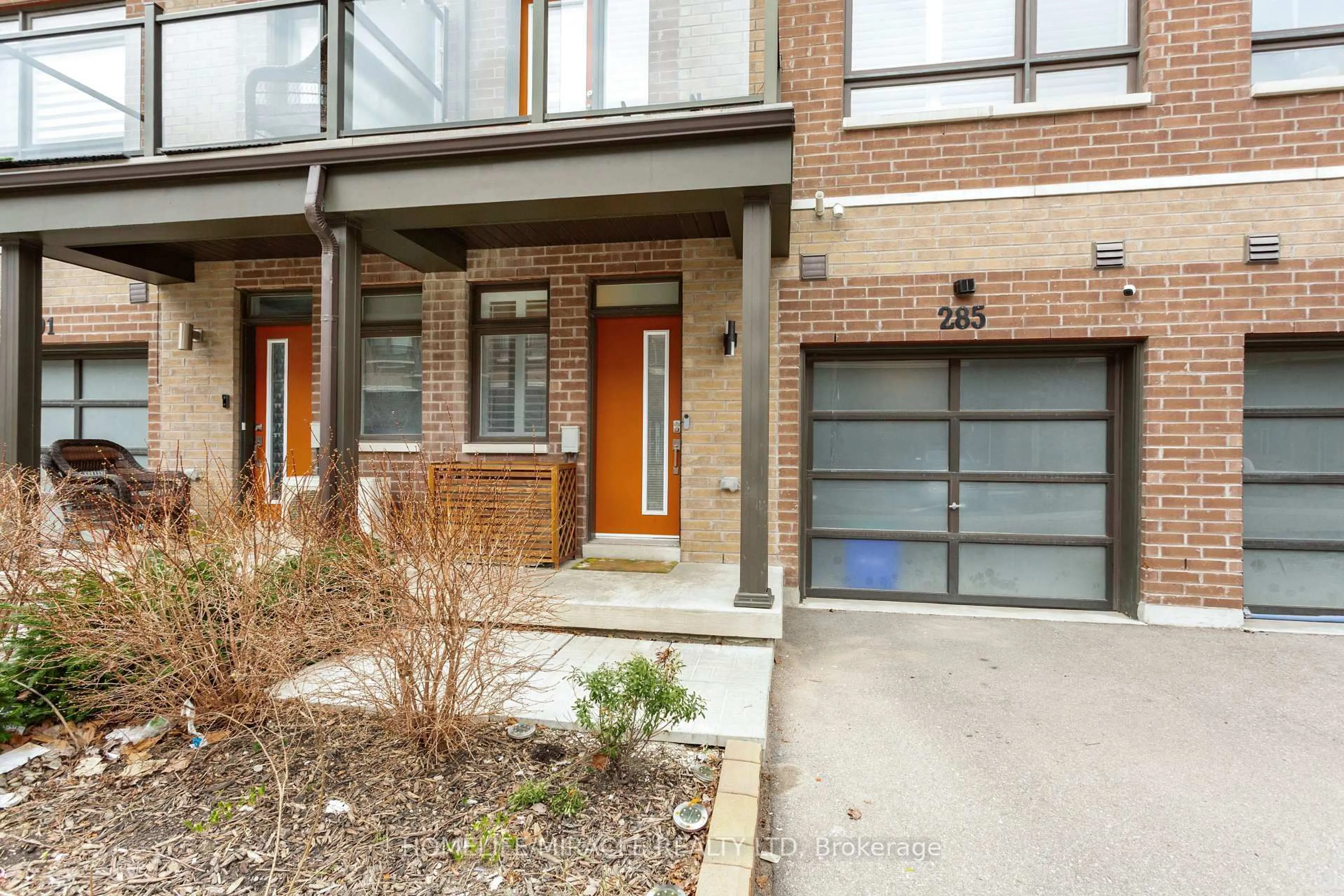Home with brick exterior material, street for 285 Dalhousie St, Vaughan Ontario L4L 0L8