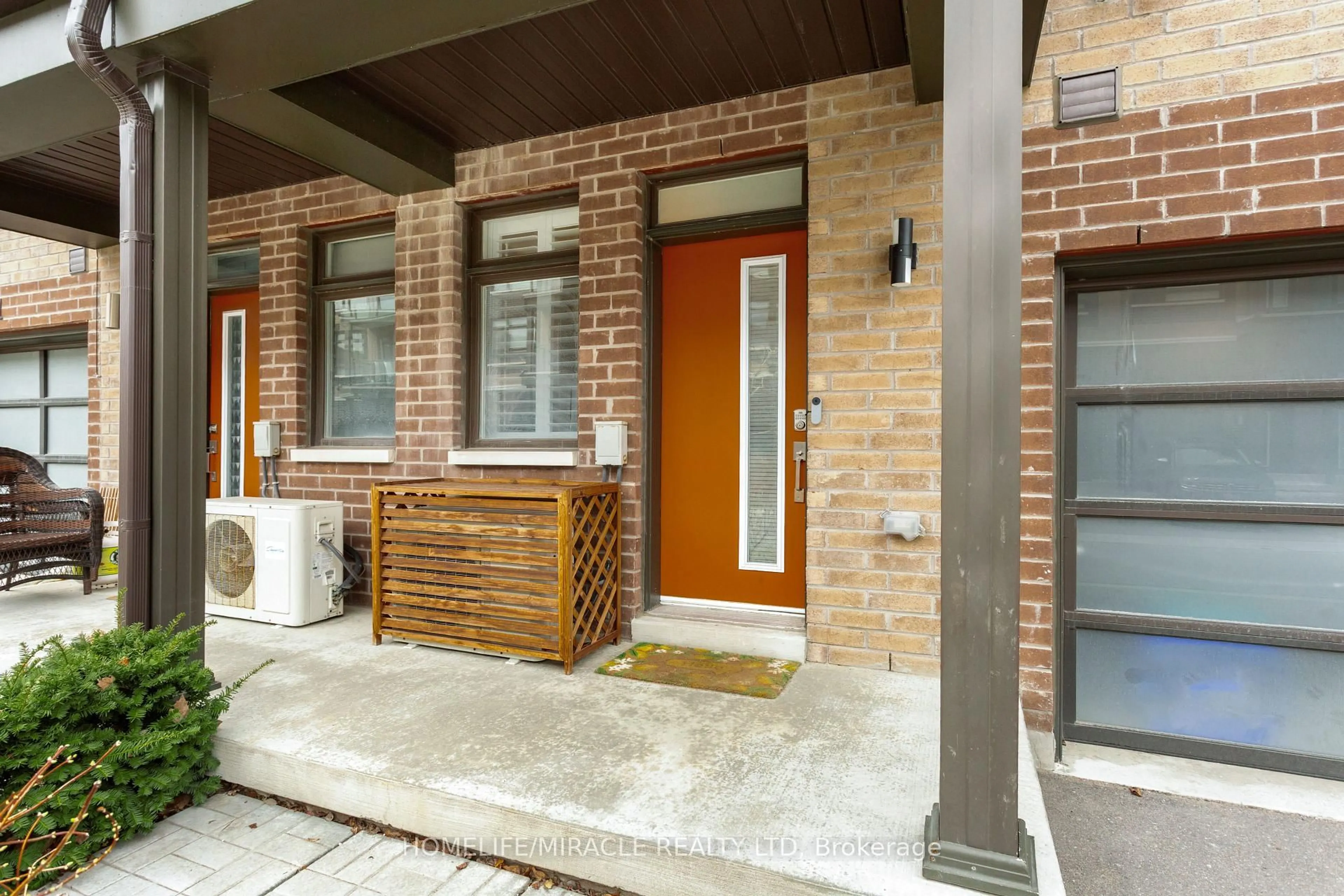 Home with brick exterior material, street for 285 Dalhousie St, Vaughan Ontario L4L 0L8