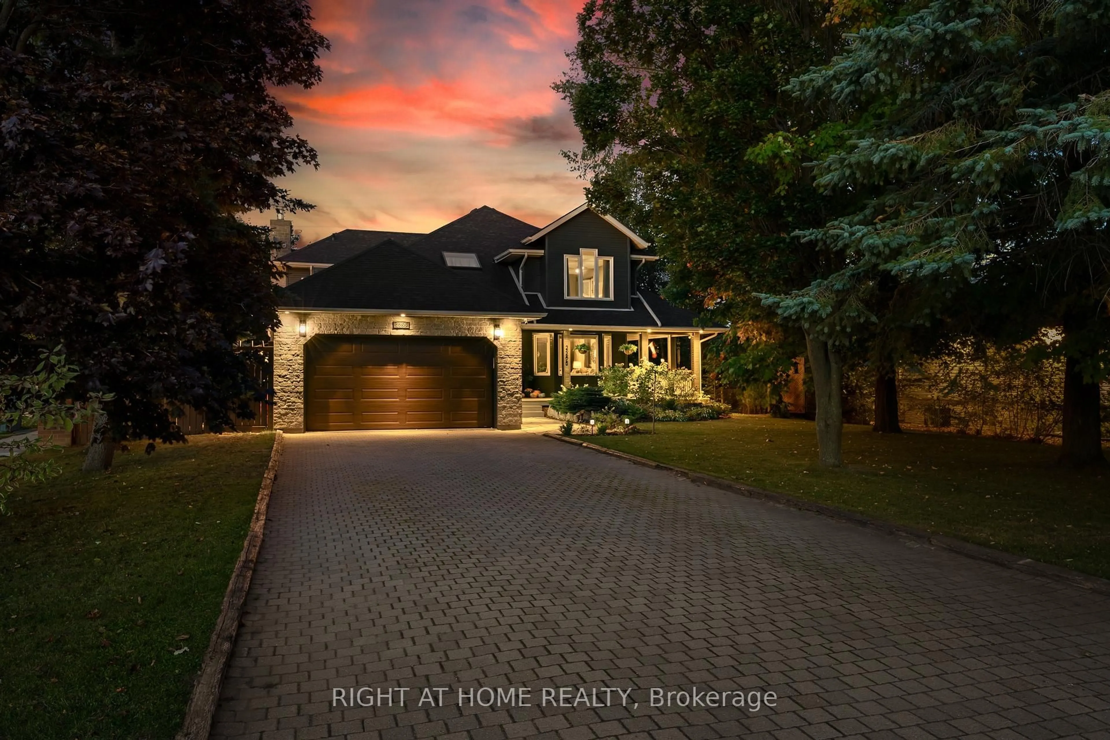 Home with brick exterior material, street for 2255 Douglas Ave, Innisfil Ontario L9S 2C5