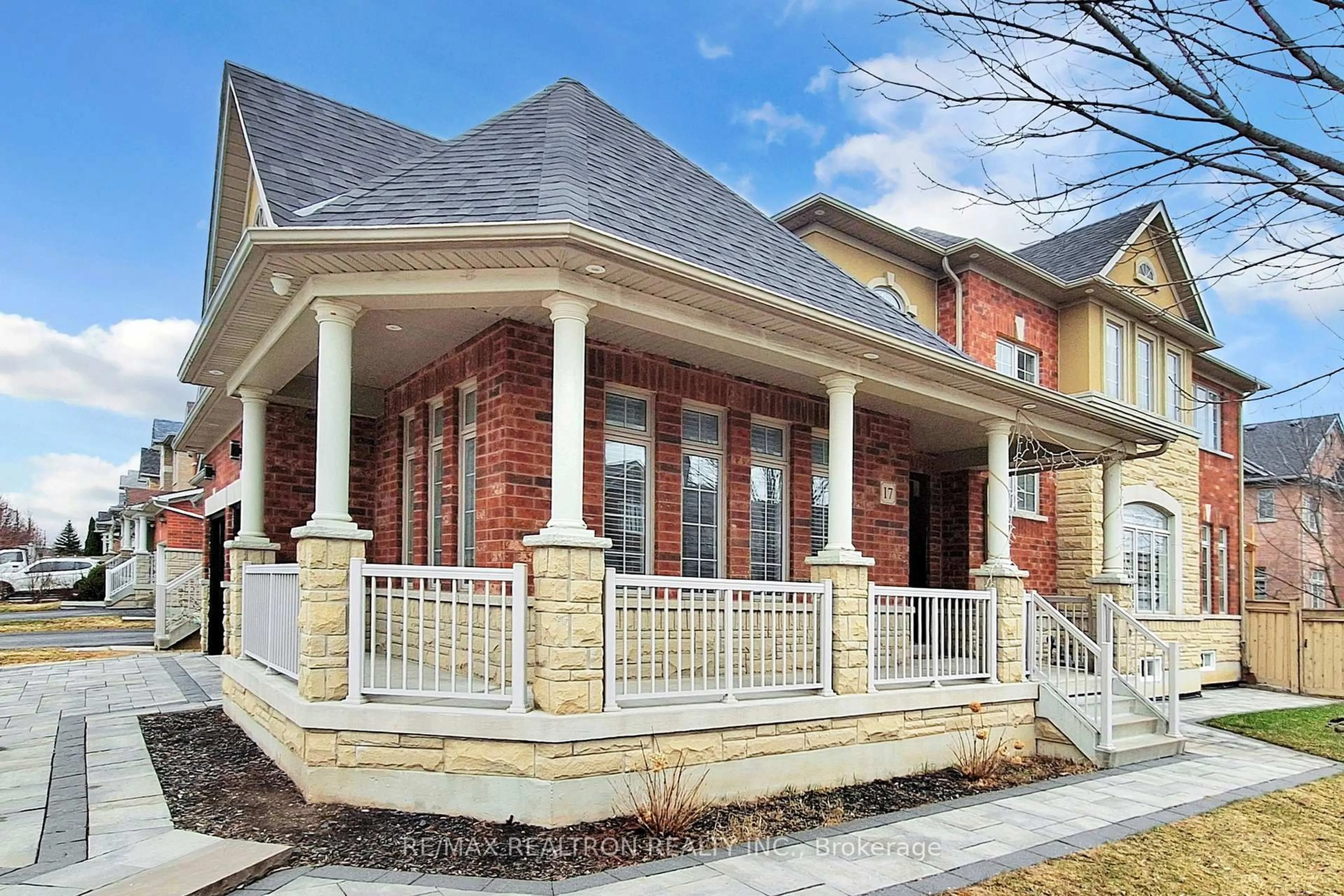 Home with brick exterior material, street for 17 Delattaye Ave, Aurora Ontario L4G 7T8