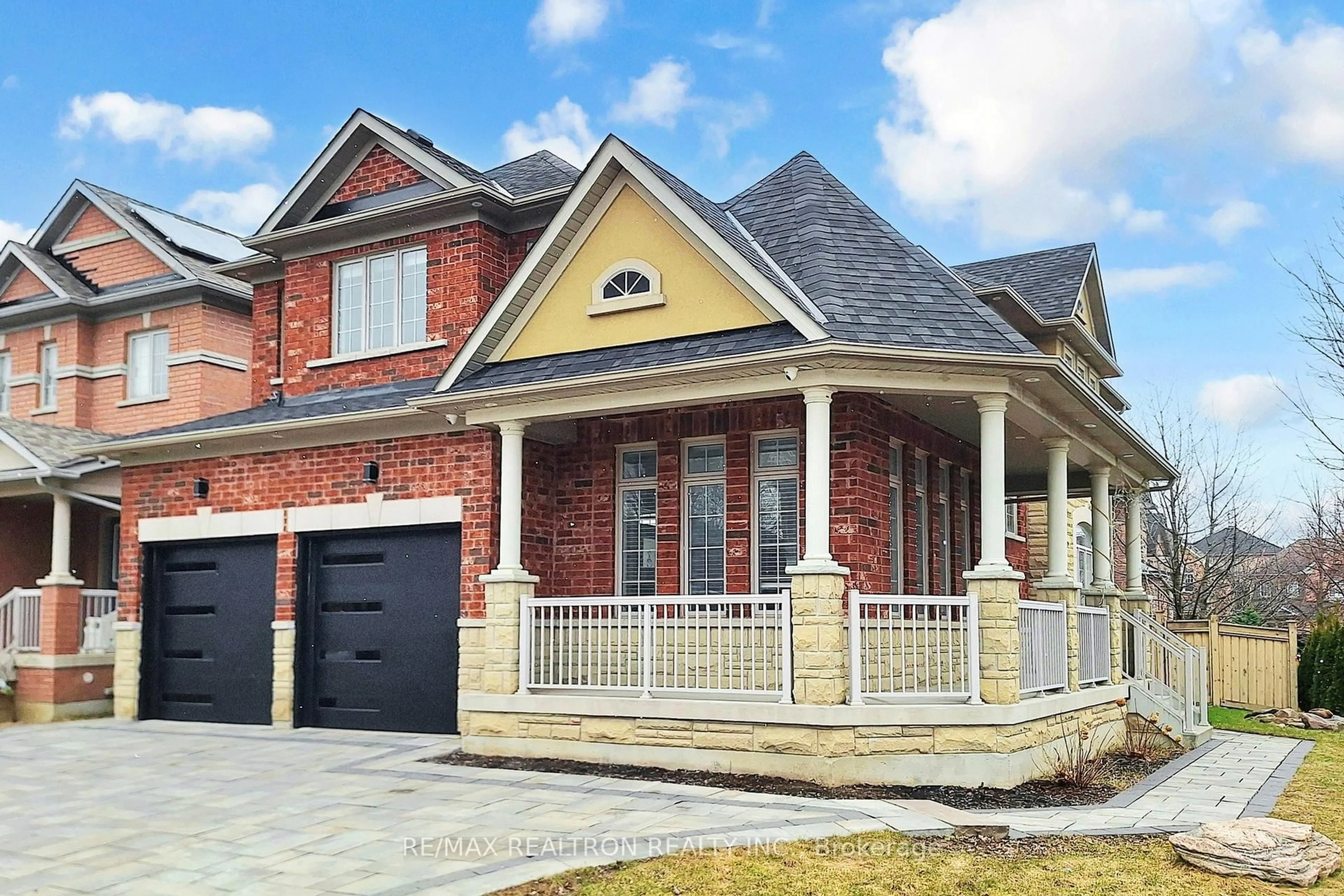 Home with brick exterior material, street for 17 Delattaye Ave, Aurora Ontario L4G 7T8
